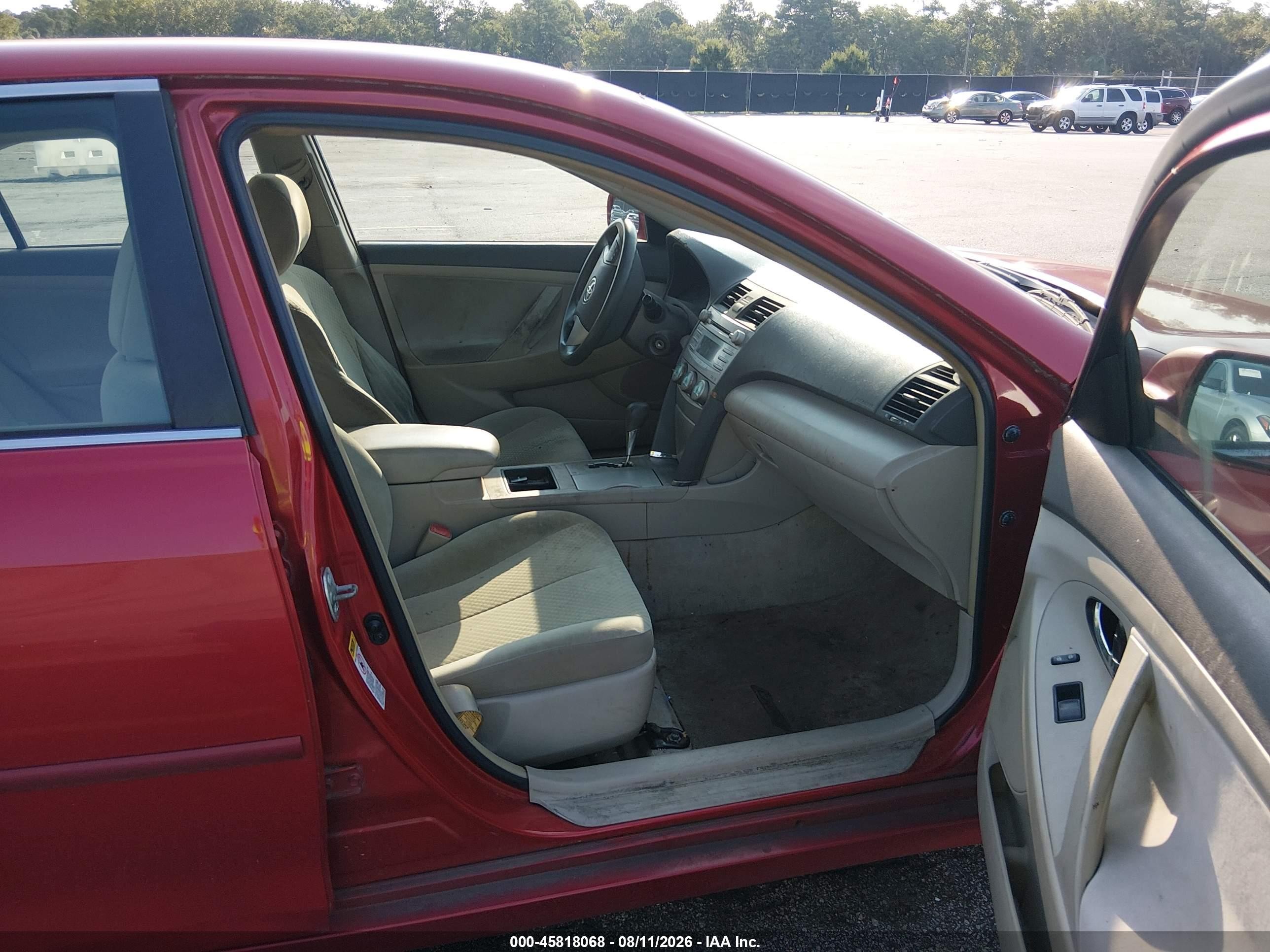 2008 Toyota Camry Le Red vin: 4T1BE46K78U257361
