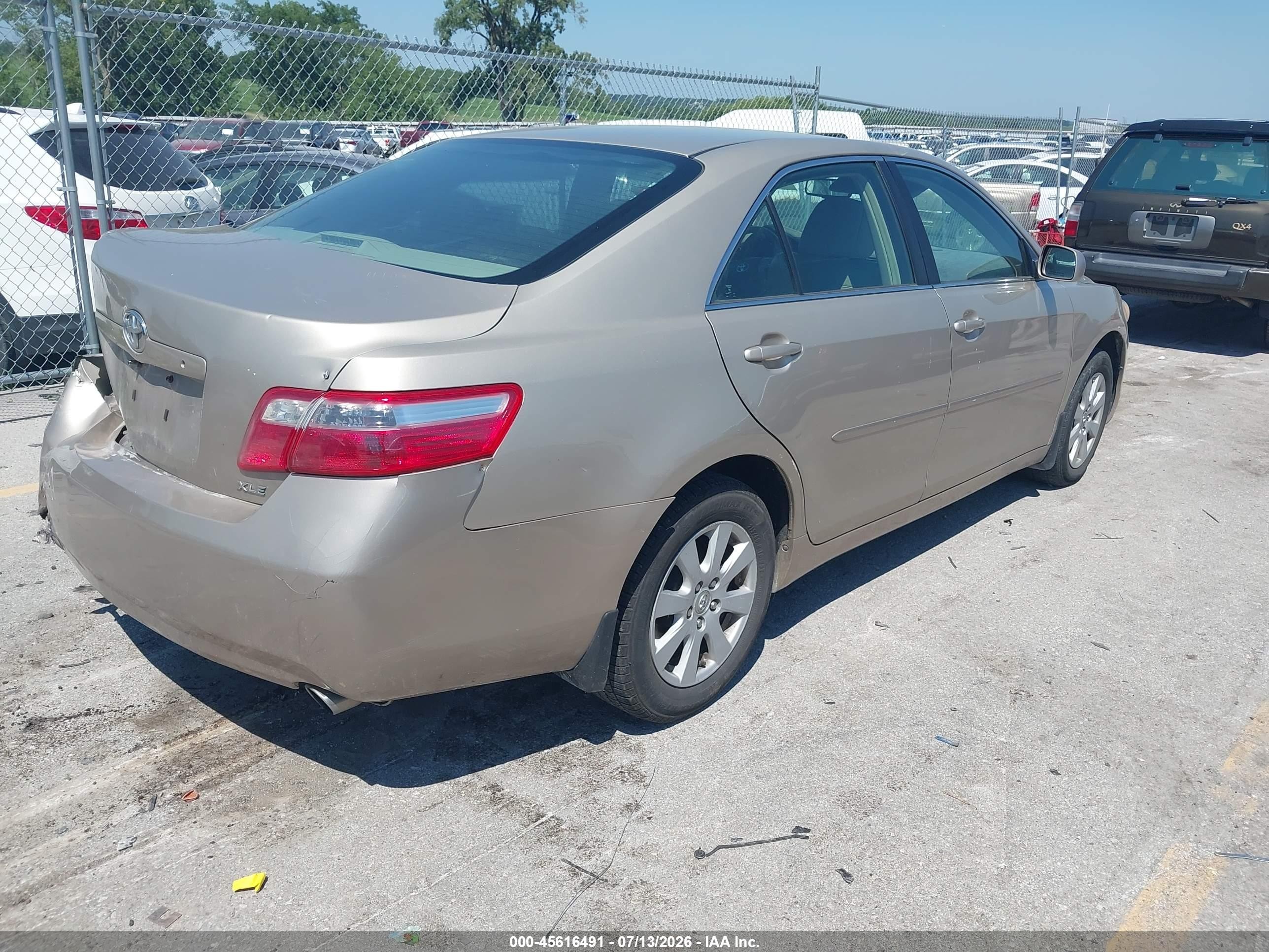 2008 Toyota Camry Xle Tan vin: 4T1BE46K78U738906