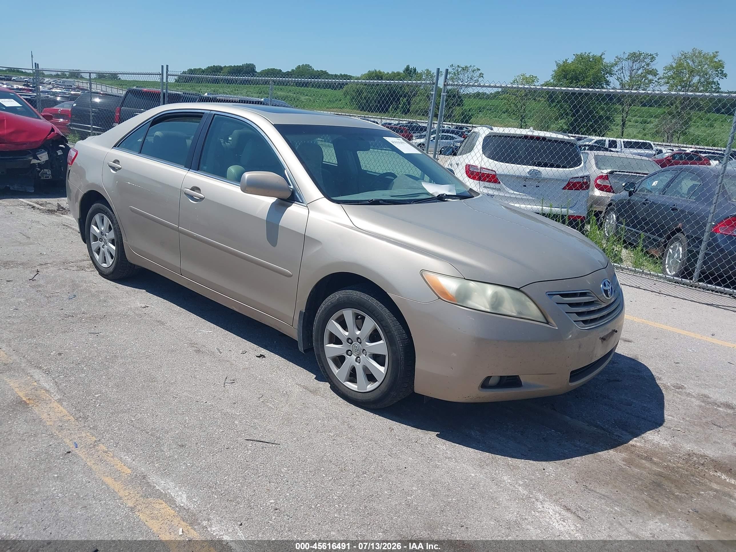2008 Toyota Camry Xle Tan vin: 4T1BE46K78U738906