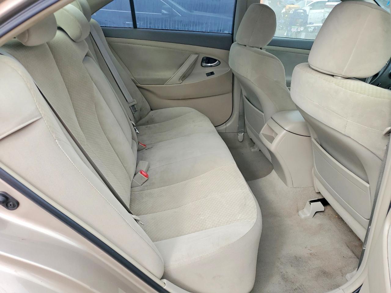 2008 Toyota Camry Base Tan vin: 4T1BE46K78U779729