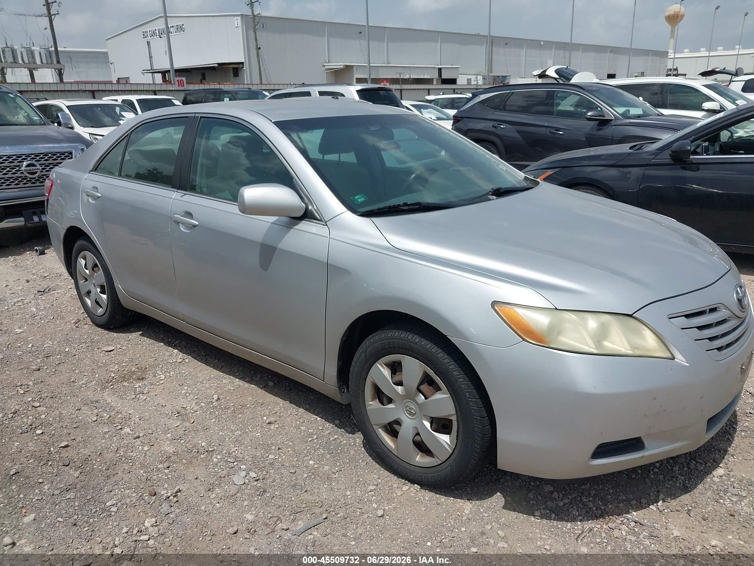 2009 Toyota Camry Le Silver vin: 4T1BE46K79U282147