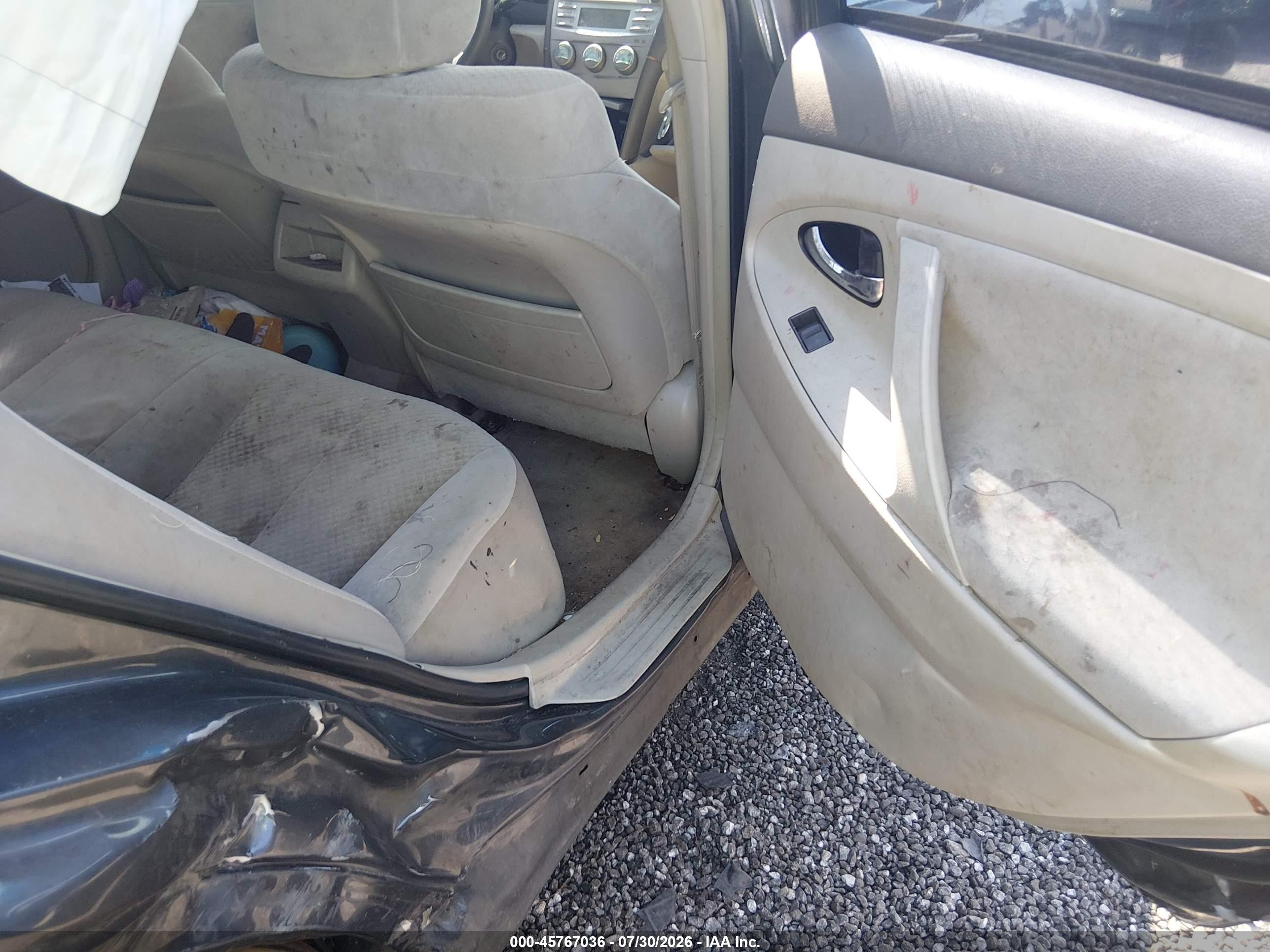 2009 Toyota Camry Le Gray vin: 4T1BE46K79U284867