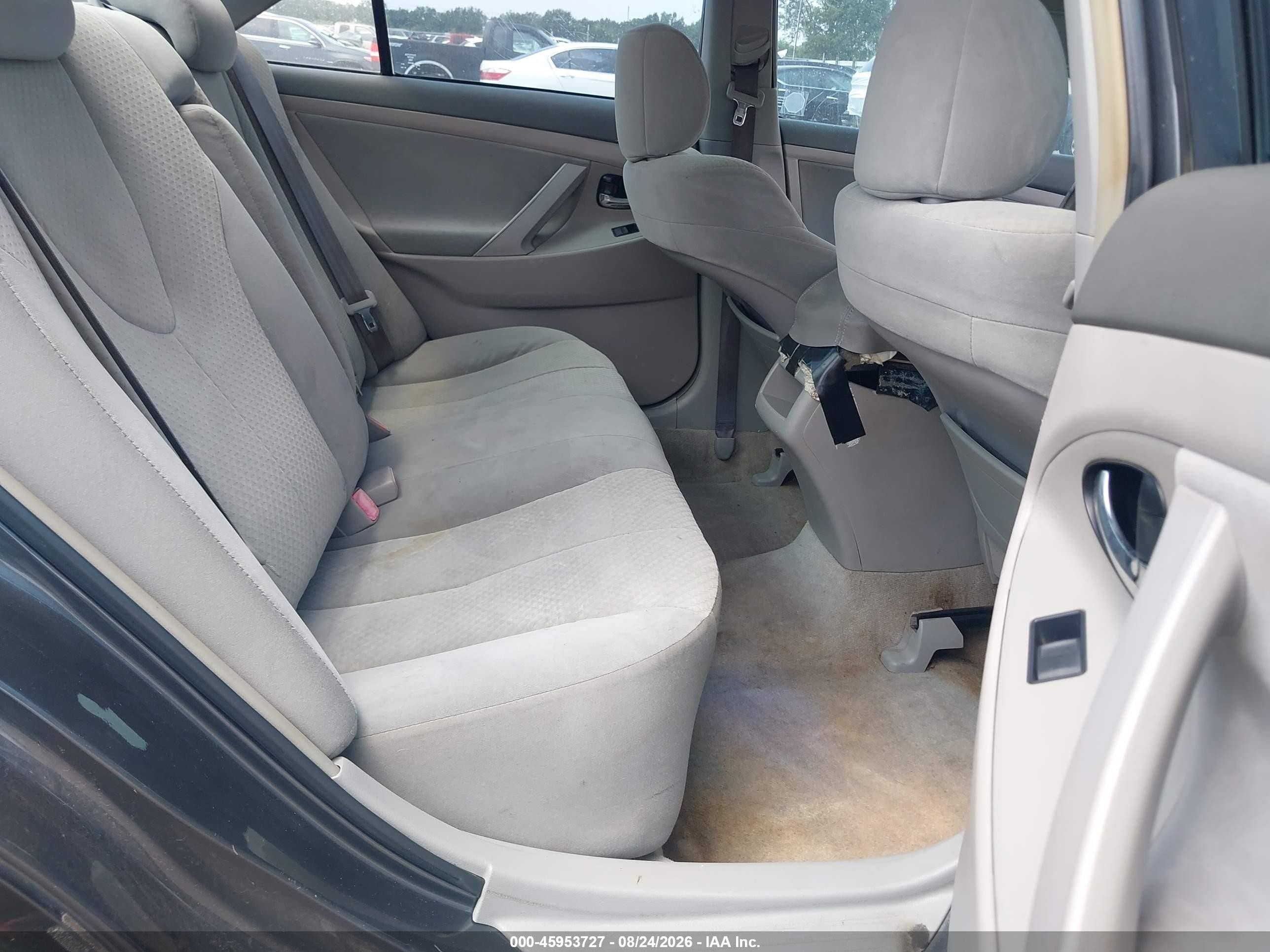2009 Toyota Camry Le Gray vin: 4T1BE46K79U285730