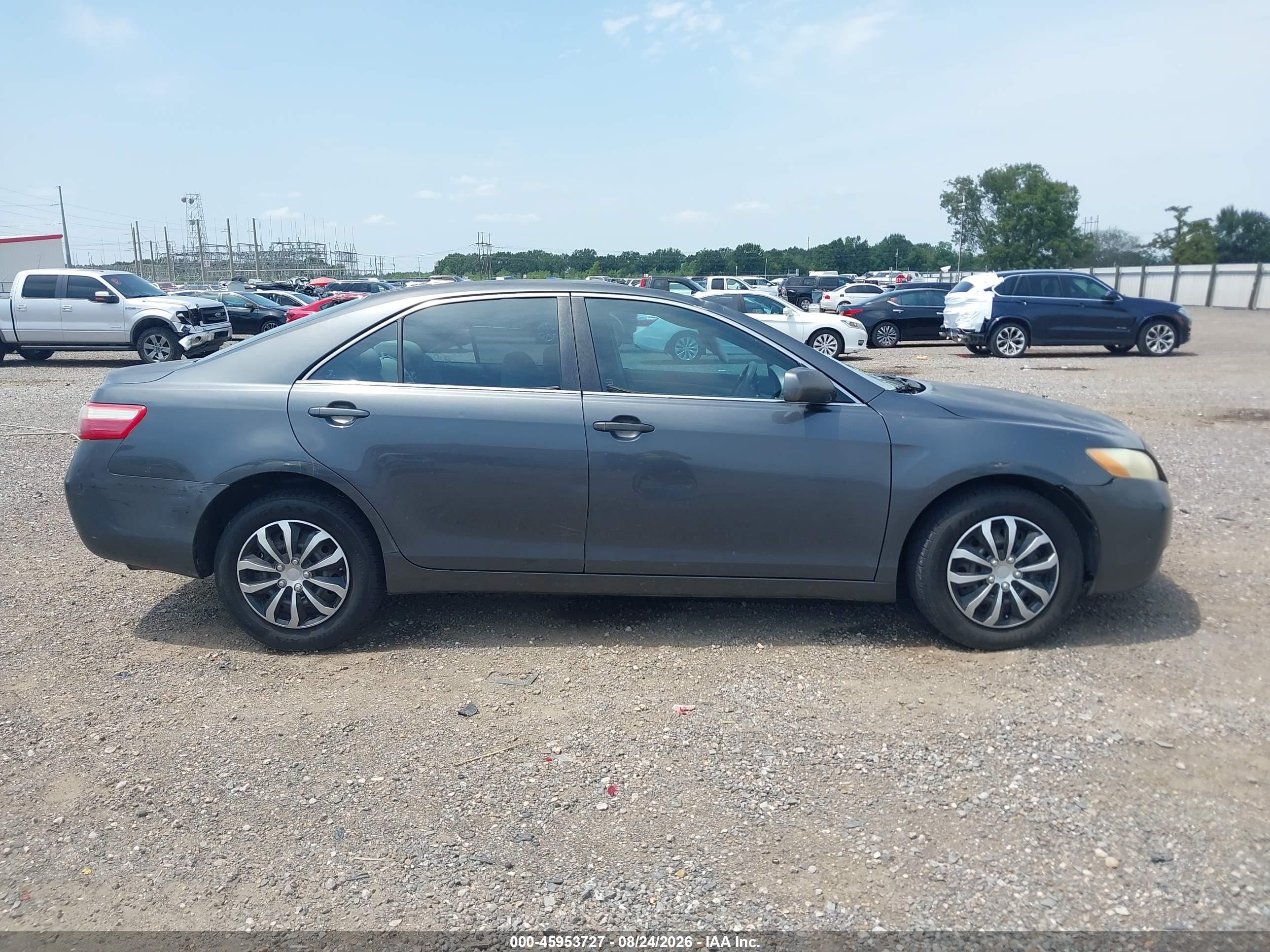 2009 Toyota Camry Le Gray vin: 4T1BE46K79U285730