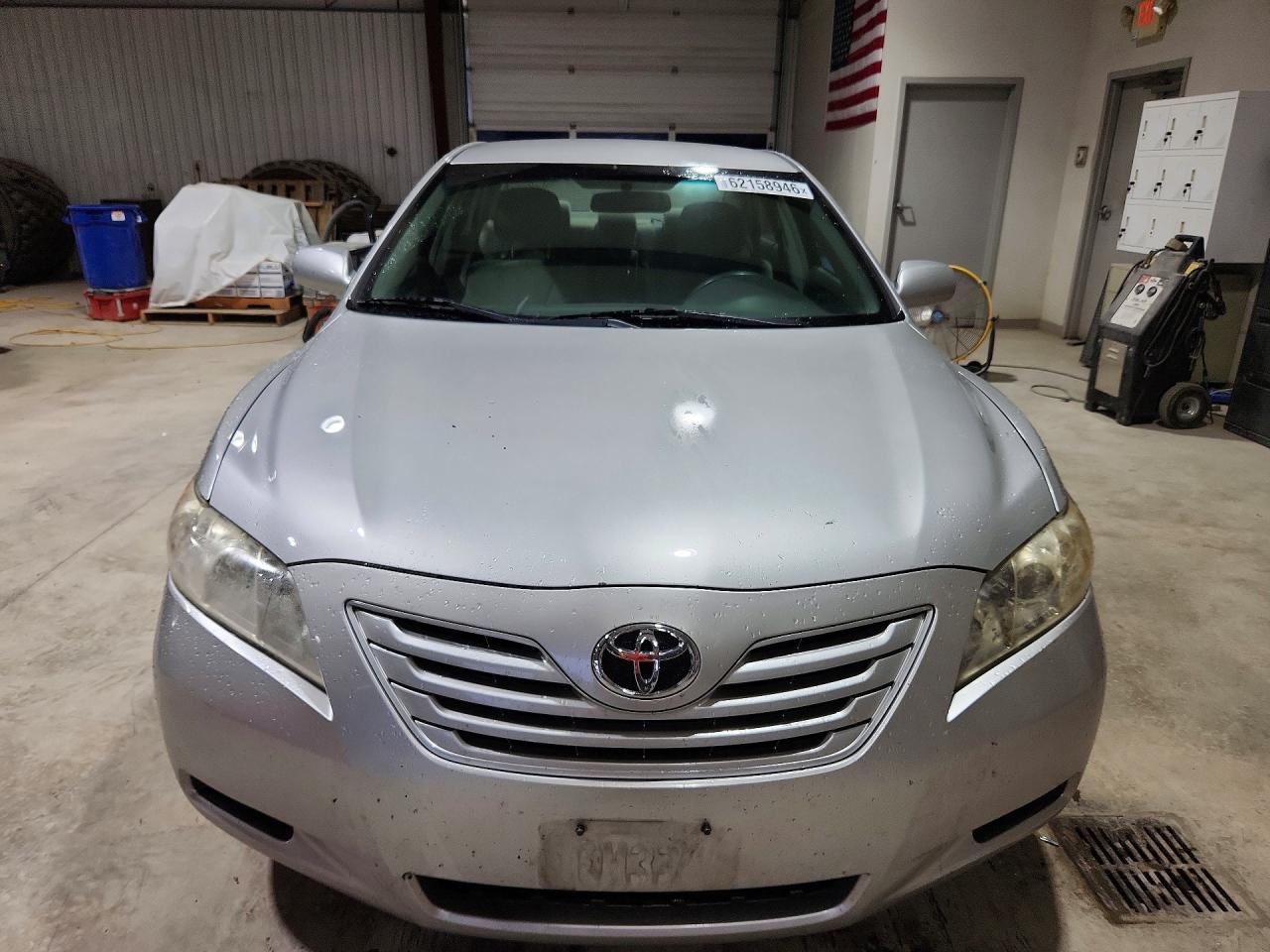2009 Toyota Camry Le Silver vin: 4T1BE46K79U324820