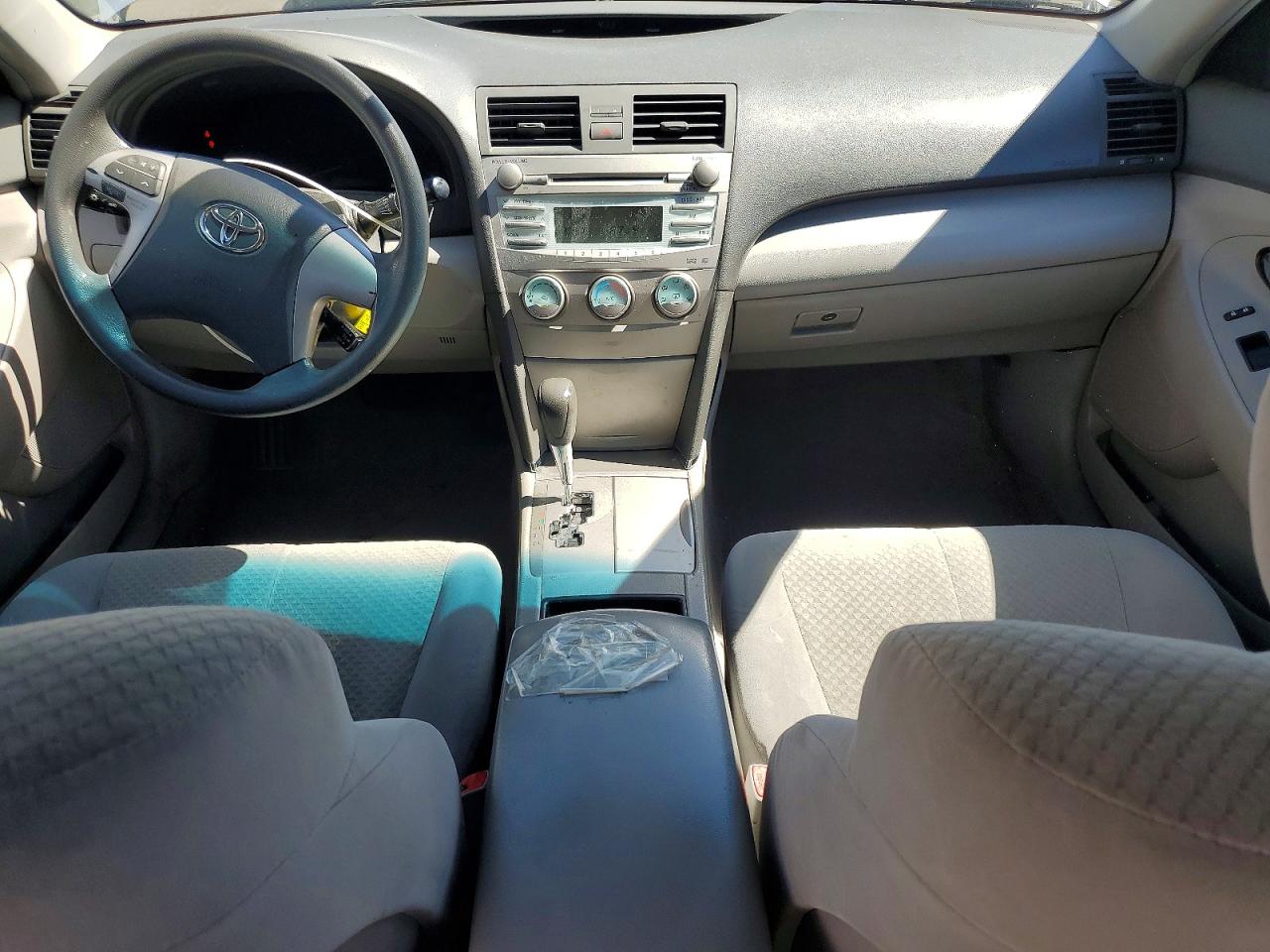 2009 Toyota Camry Base Silver vin: 4T1BE46K79U331119
