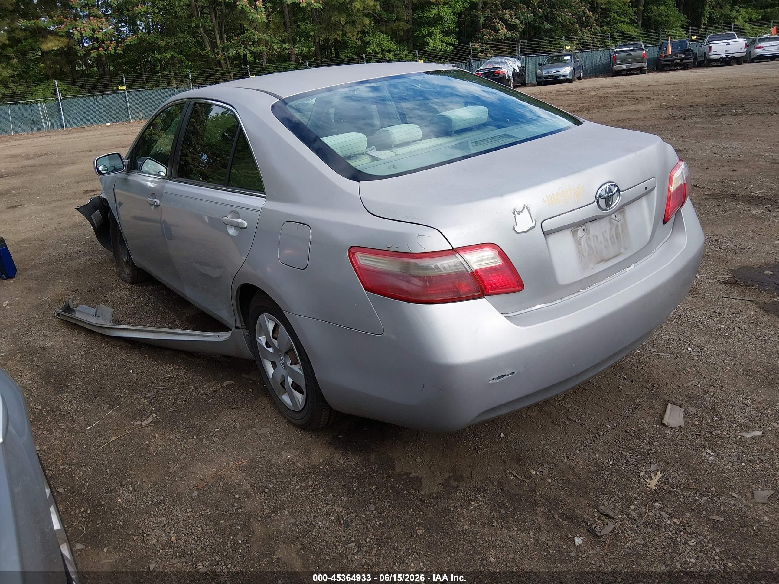 2009 Toyota Camry Le Silver vin: 4T1BE46K79U334926