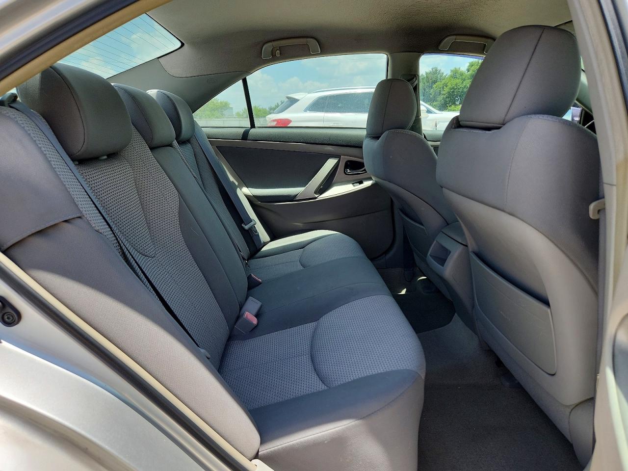 2009 Toyota Camry Se Silver vin: 4T1BE46K79U390154