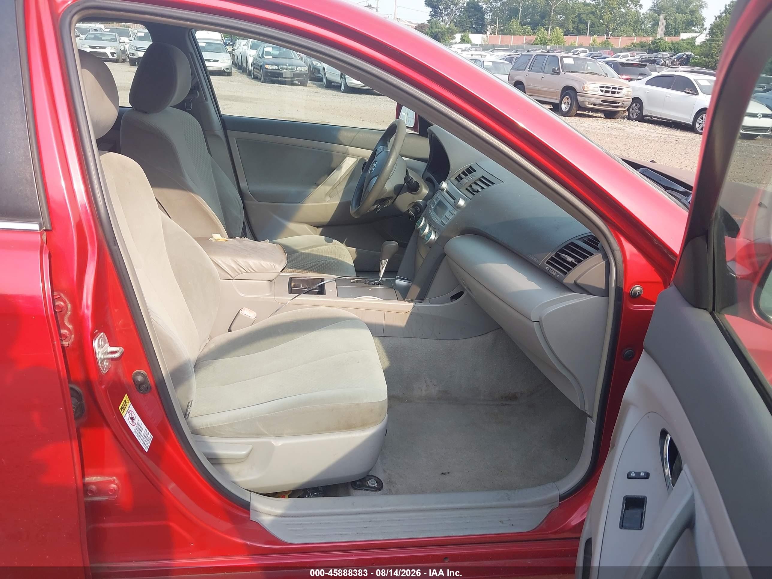 2009 Toyota Camry Le Красный vin: 4T1BE46K79U391577