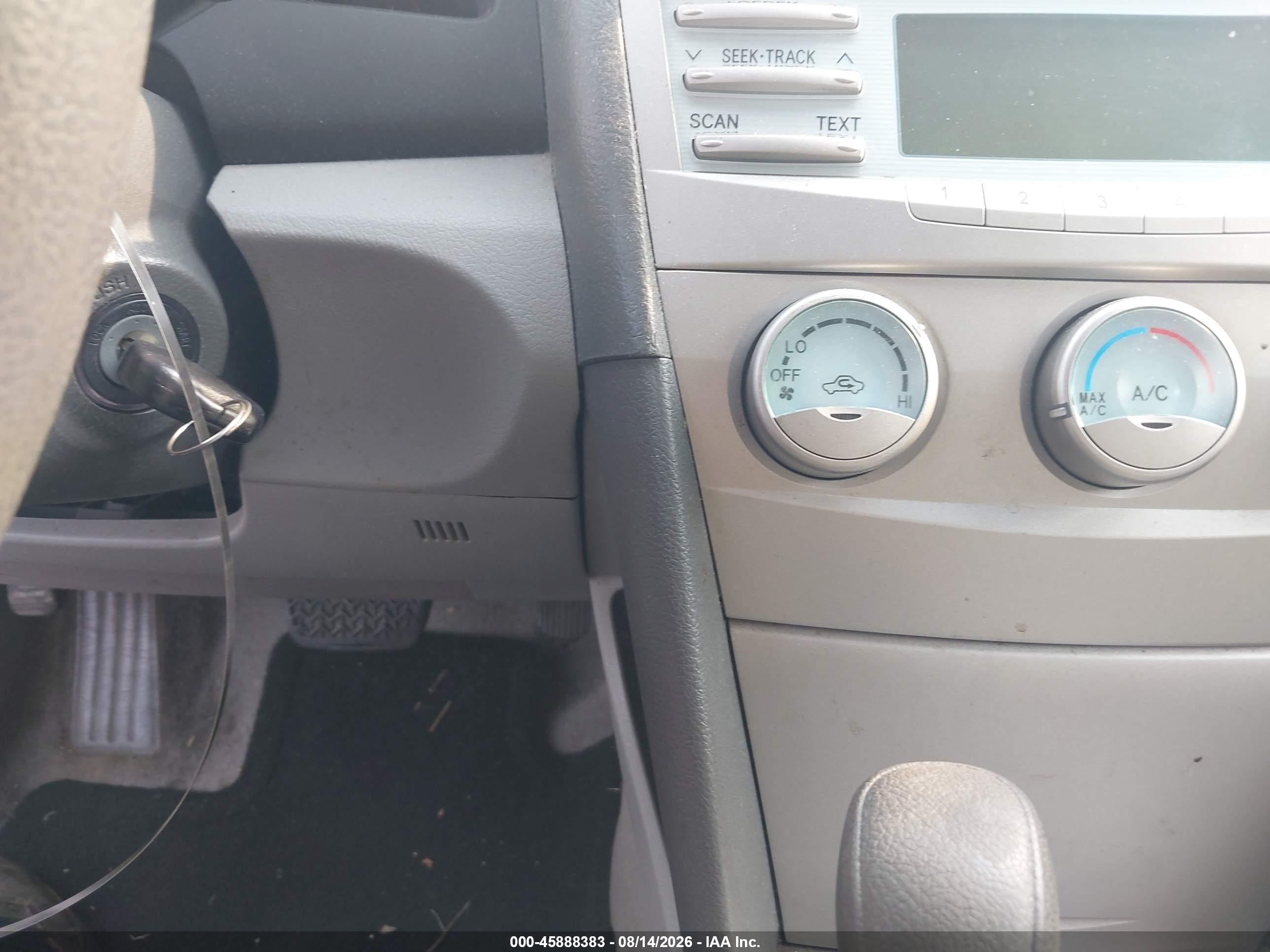 2009 Toyota Camry Le Красный vin: 4T1BE46K79U391577