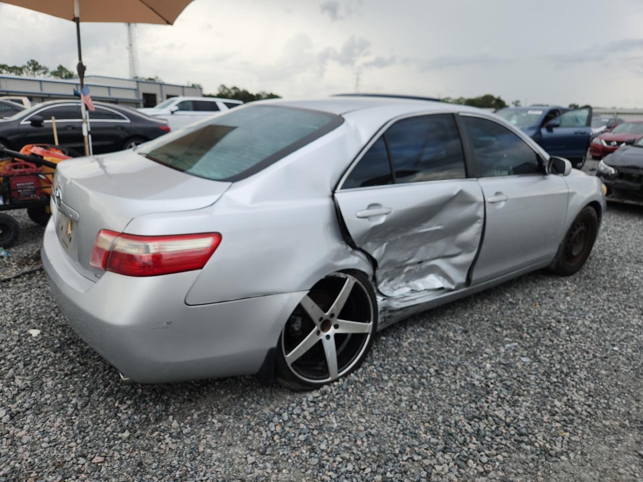 2009 Toyota Camry Le Silver vin: 4T1BE46K79U405719