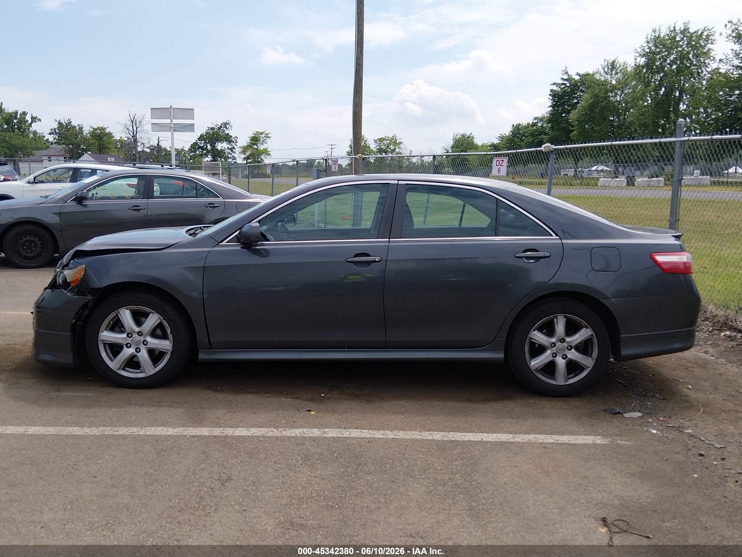 2009 Toyota Camry Se Gray vin: 4T1BE46K79U413576