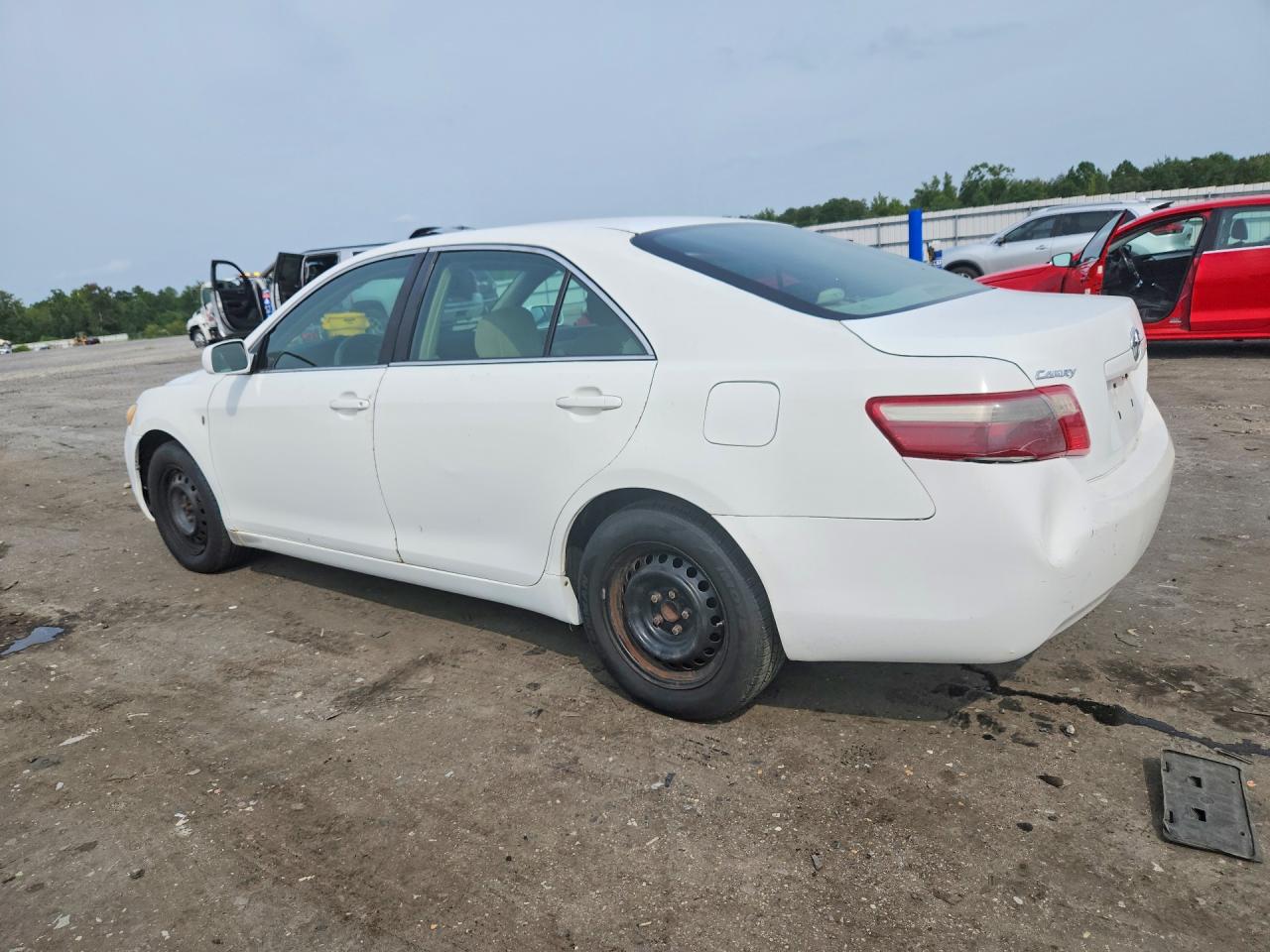 2009 Toyota Camry Le White vin: 4T1BE46K79U800225