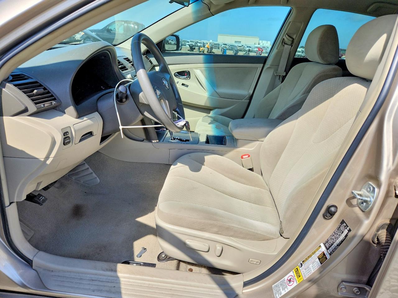 2009 Toyota Camry Le Желто-коричневый vin: 4T1BE46K79U808468