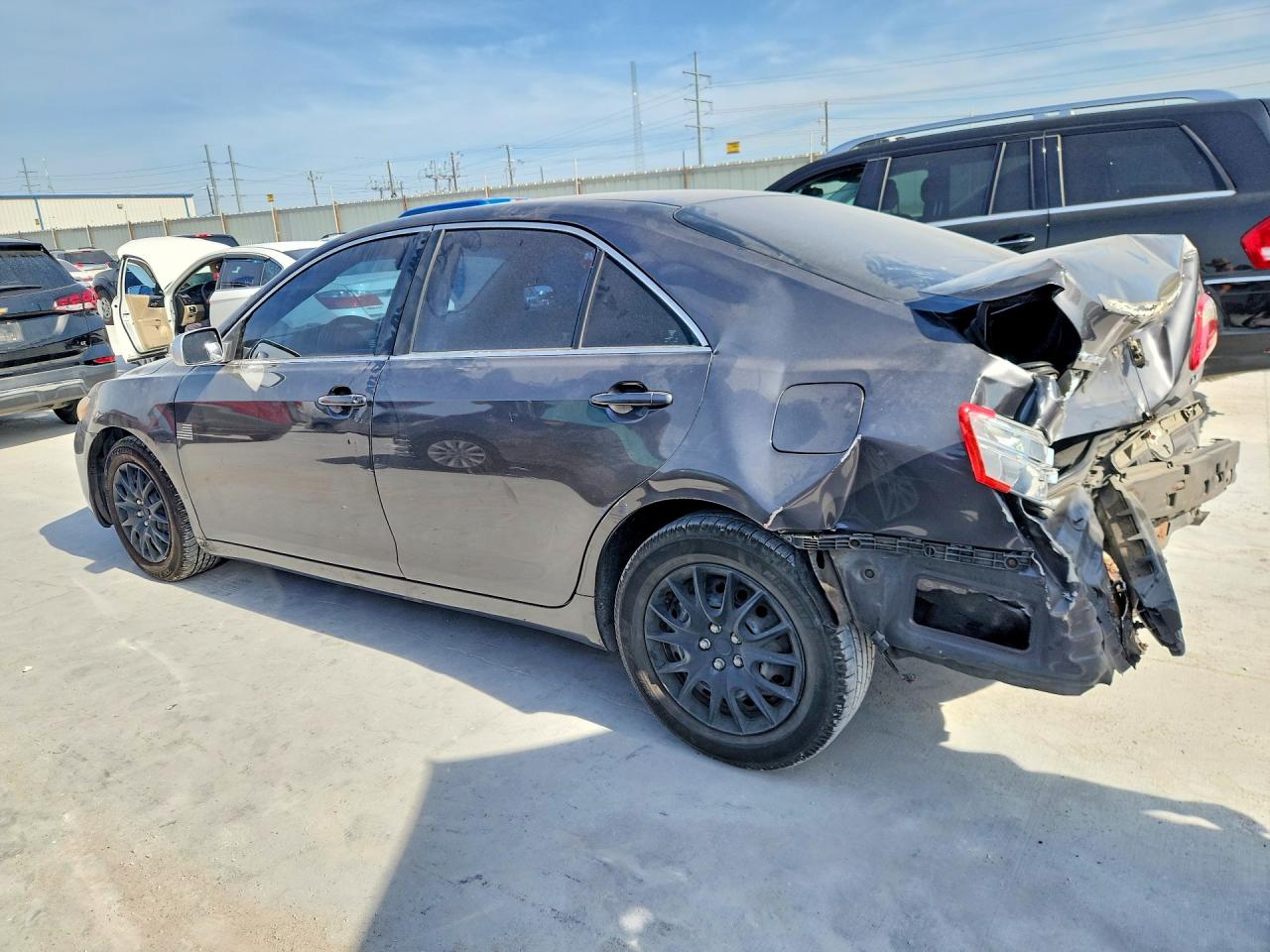 2009 Toyota Camry Le Gray vin: 4T1BE46K79U838828