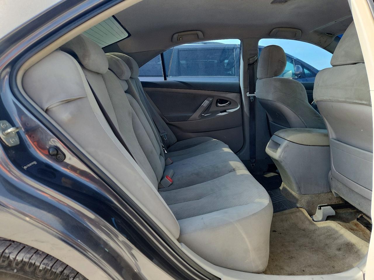 2009 Toyota Camry Le Gray vin: 4T1BE46K79U838828
