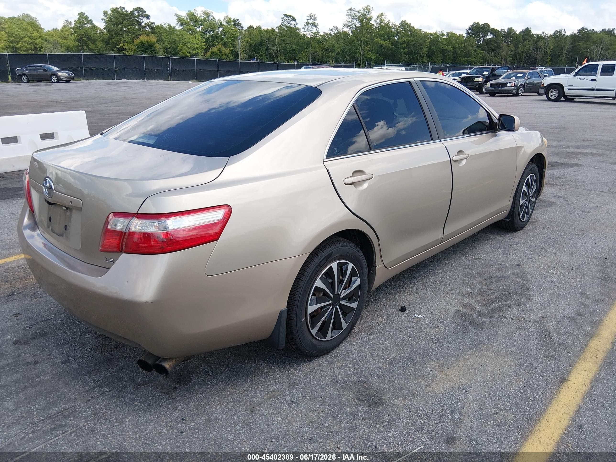 2009 Toyota Camry Le Champagne vin: 4T1BE46K79U853829