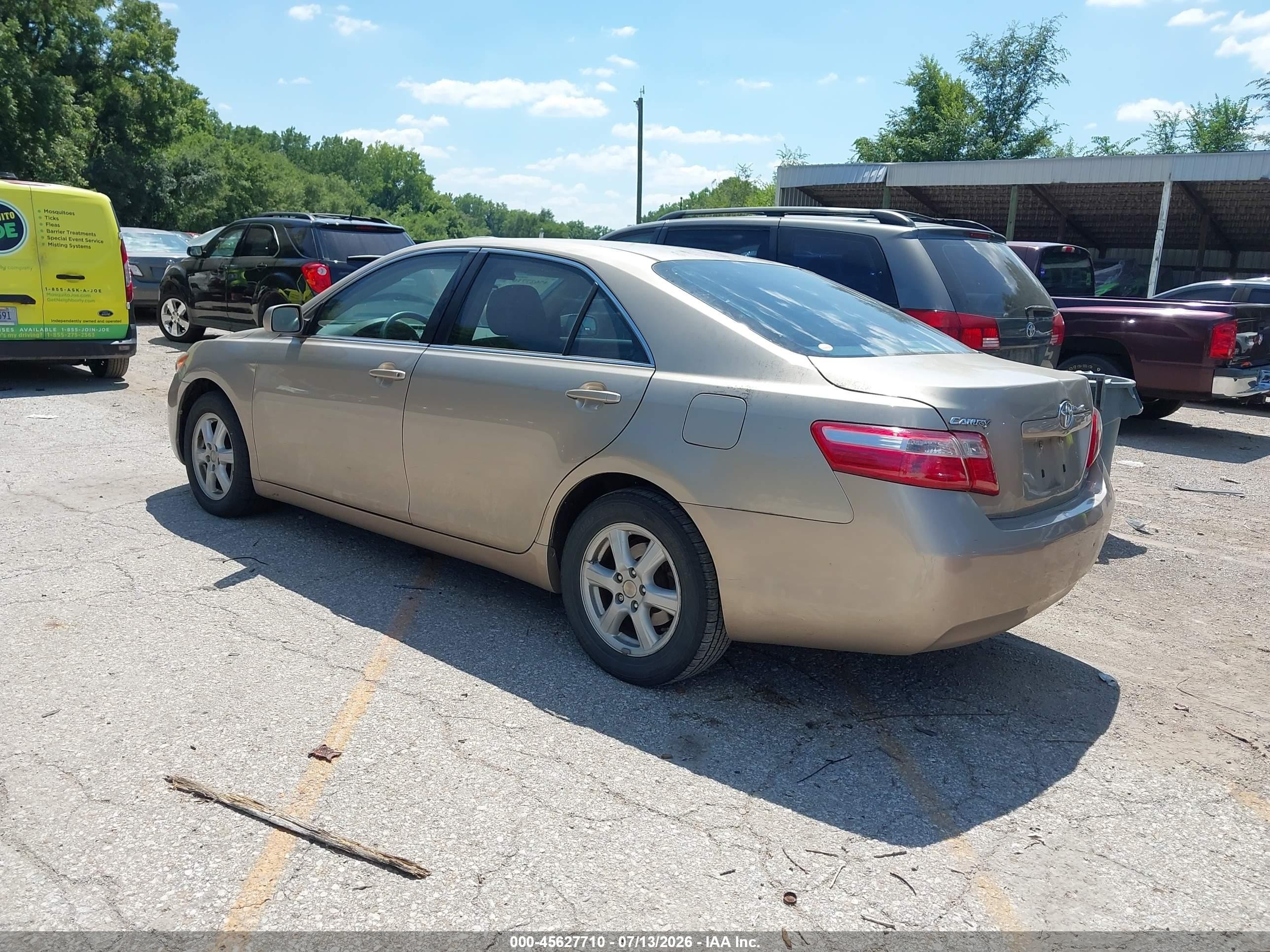 2009 Toyota Camry Le Gold vin: 4T1BE46K79U856441