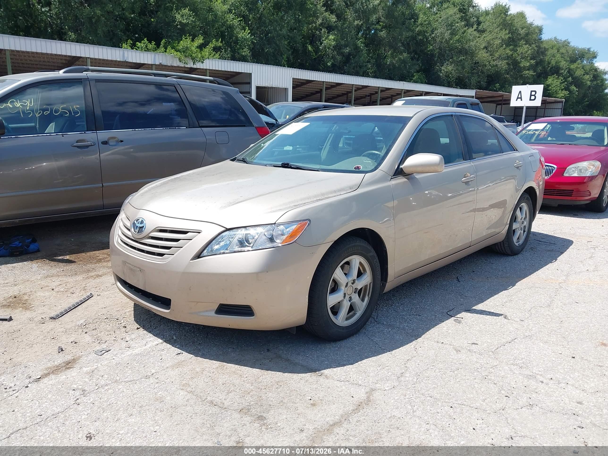 2009 Toyota Camry Le Gold vin: 4T1BE46K79U856441