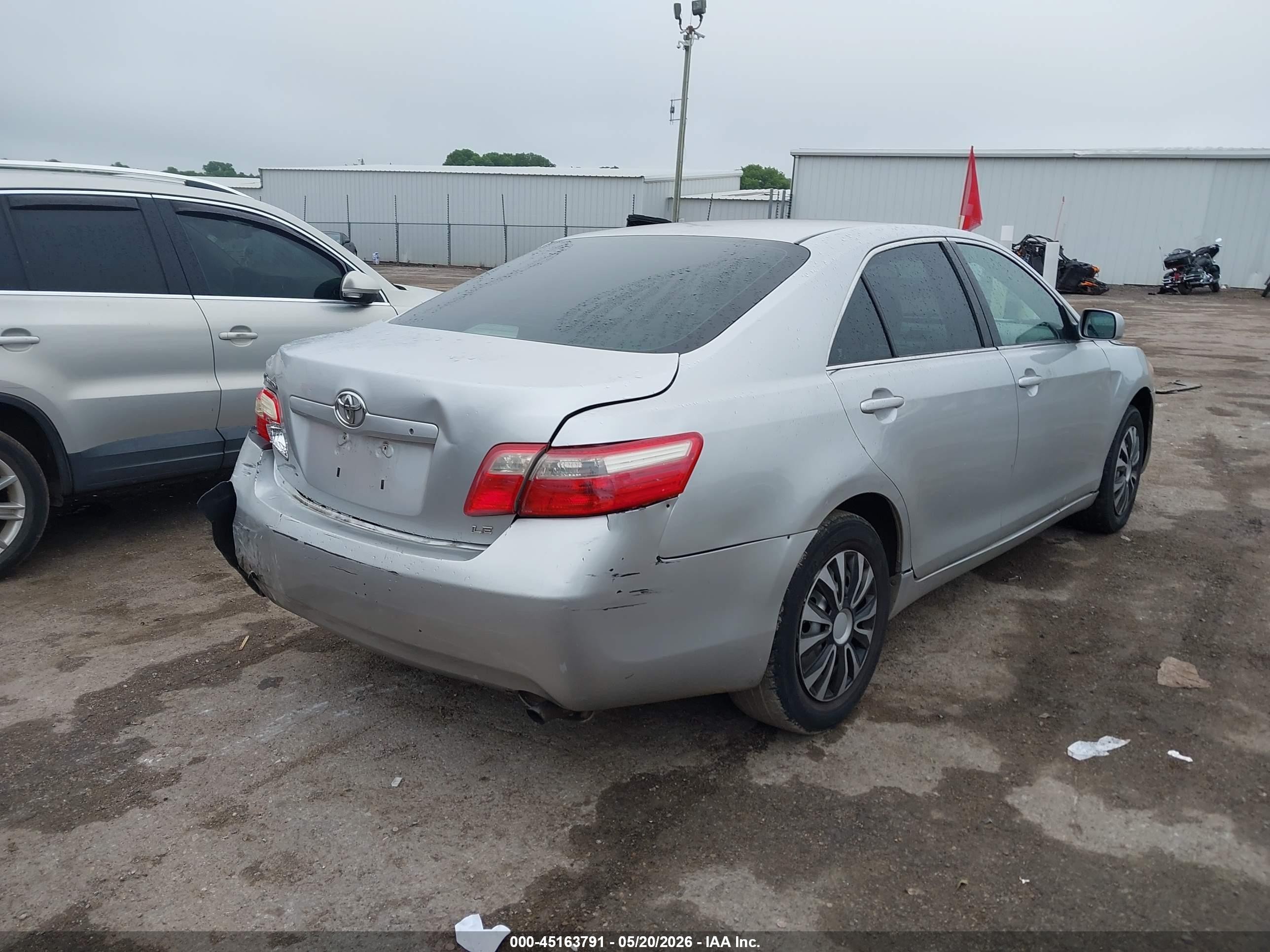 2009 Toyota Camry Le Серебряный vin: 4T1BE46K79U886667