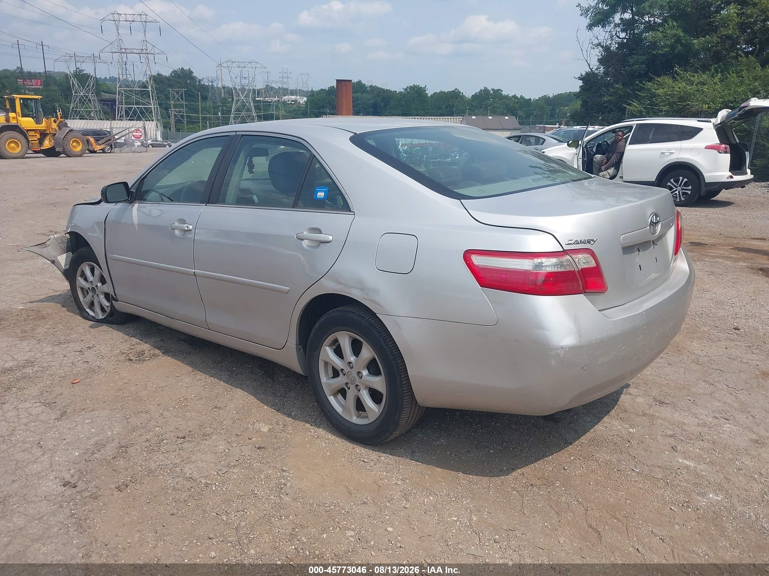 2009 Toyota Camry Le Silver vin: 4T1BE46K79U893666