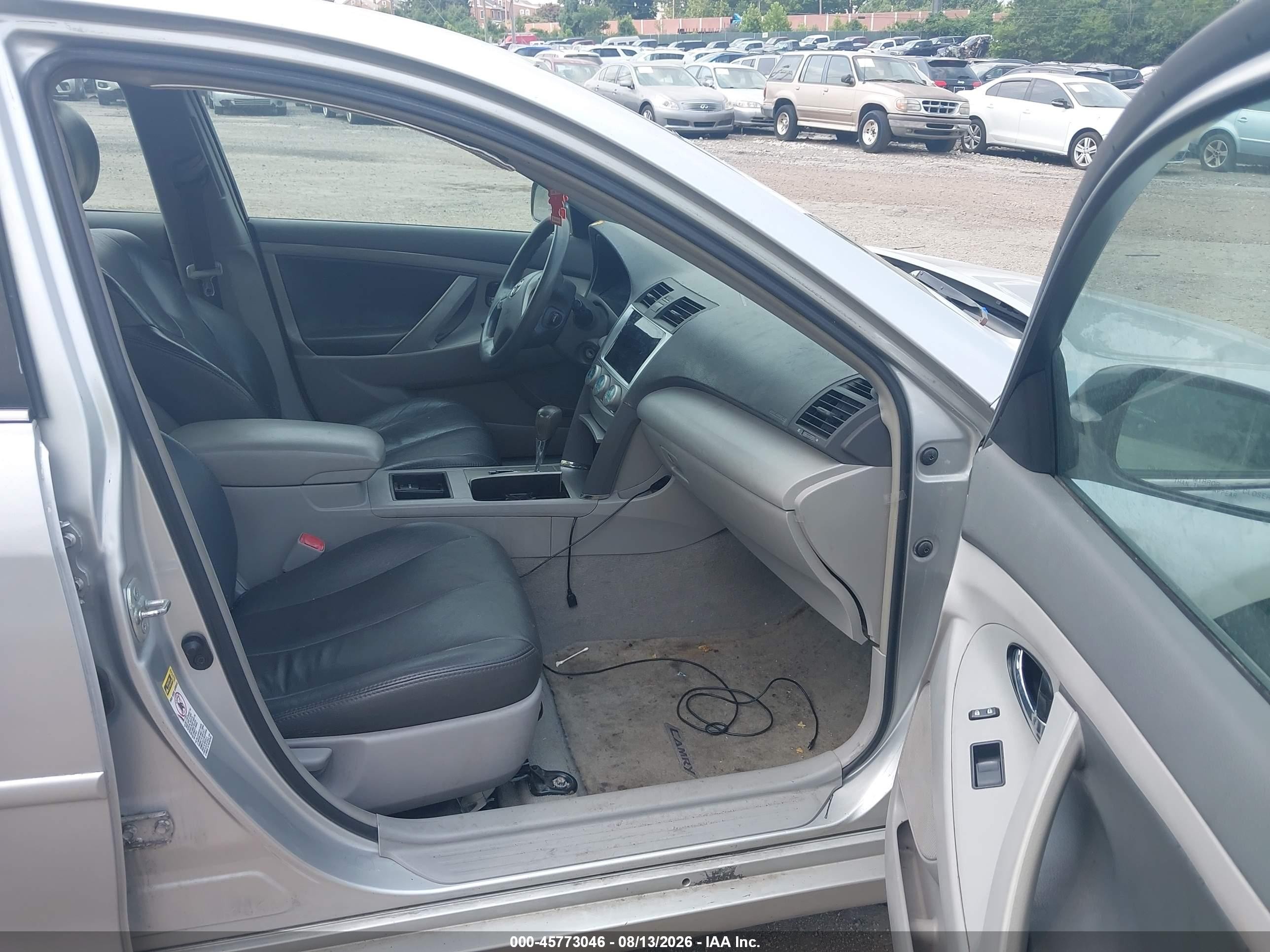 2009 Toyota Camry Le Silver vin: 4T1BE46K79U893666
