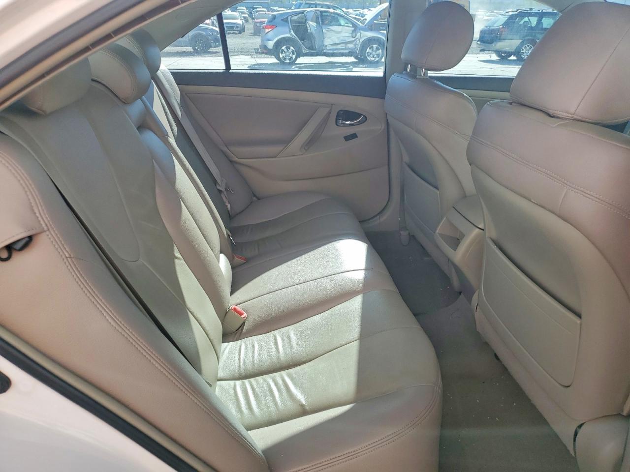 2009 Toyota Camry Белый vin: 4T1BE46K79U894378