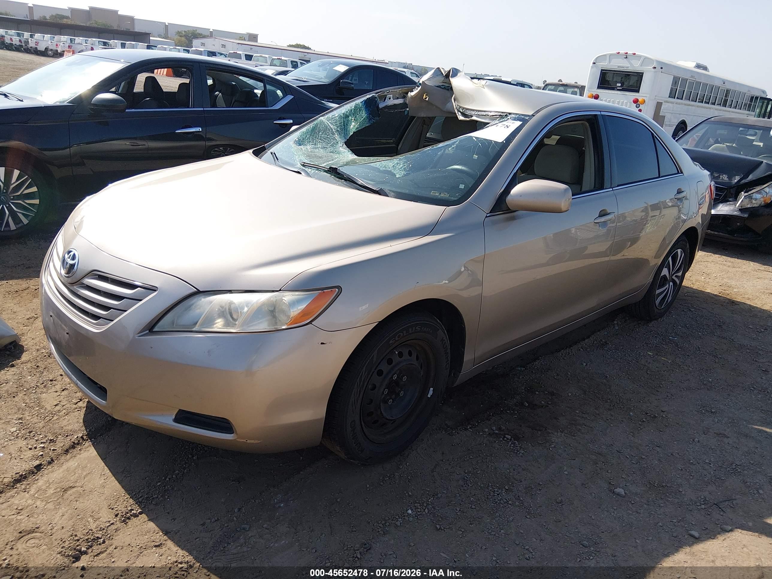 2009 Toyota Camry   Коричневый vin: 4T1BE46K79U894591