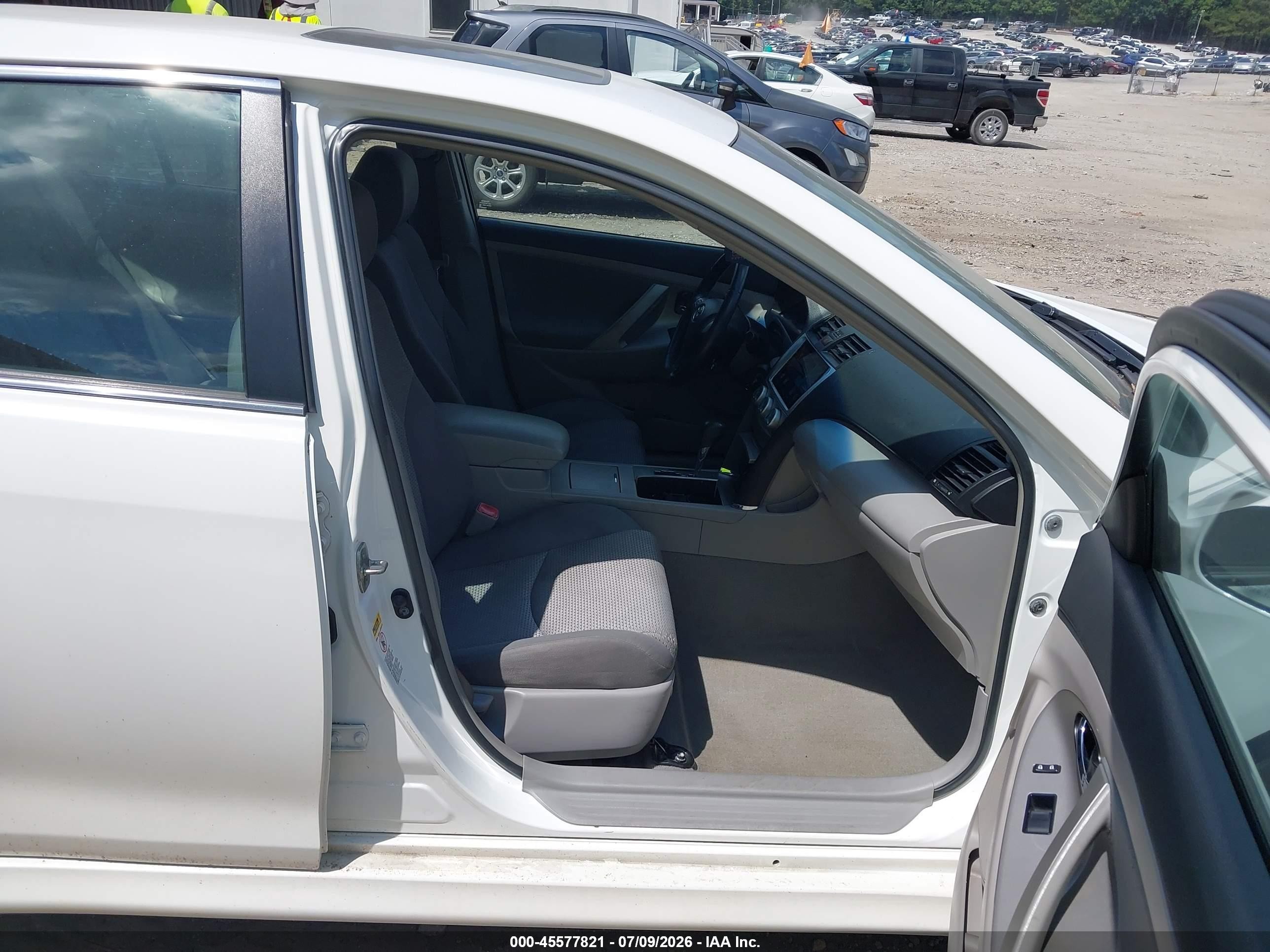2009 Toyota Camry Se White vin: 4T1BE46K79U920381