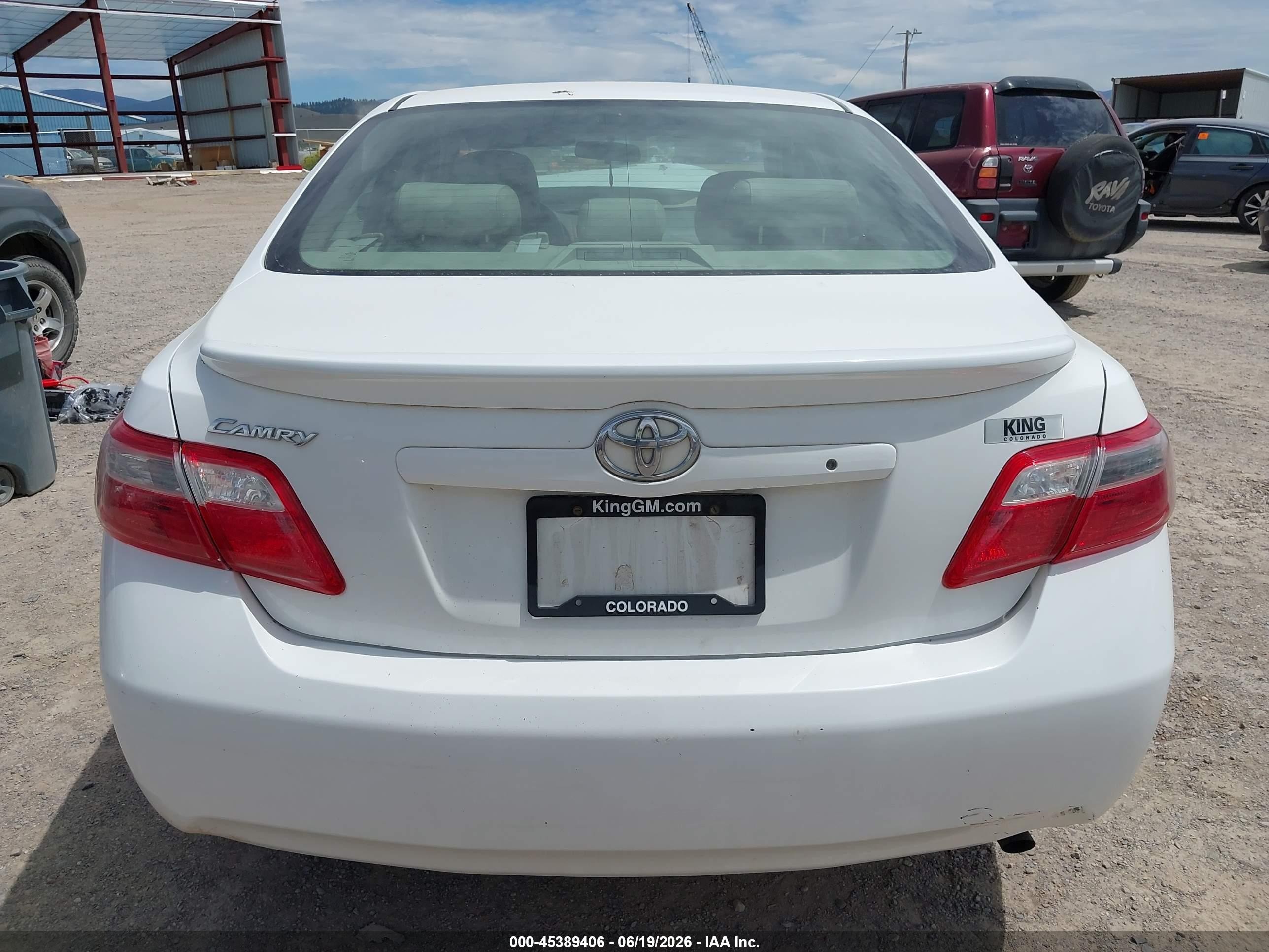 2009 Toyota Camry   White vin: 4T1BE46K79U920803
