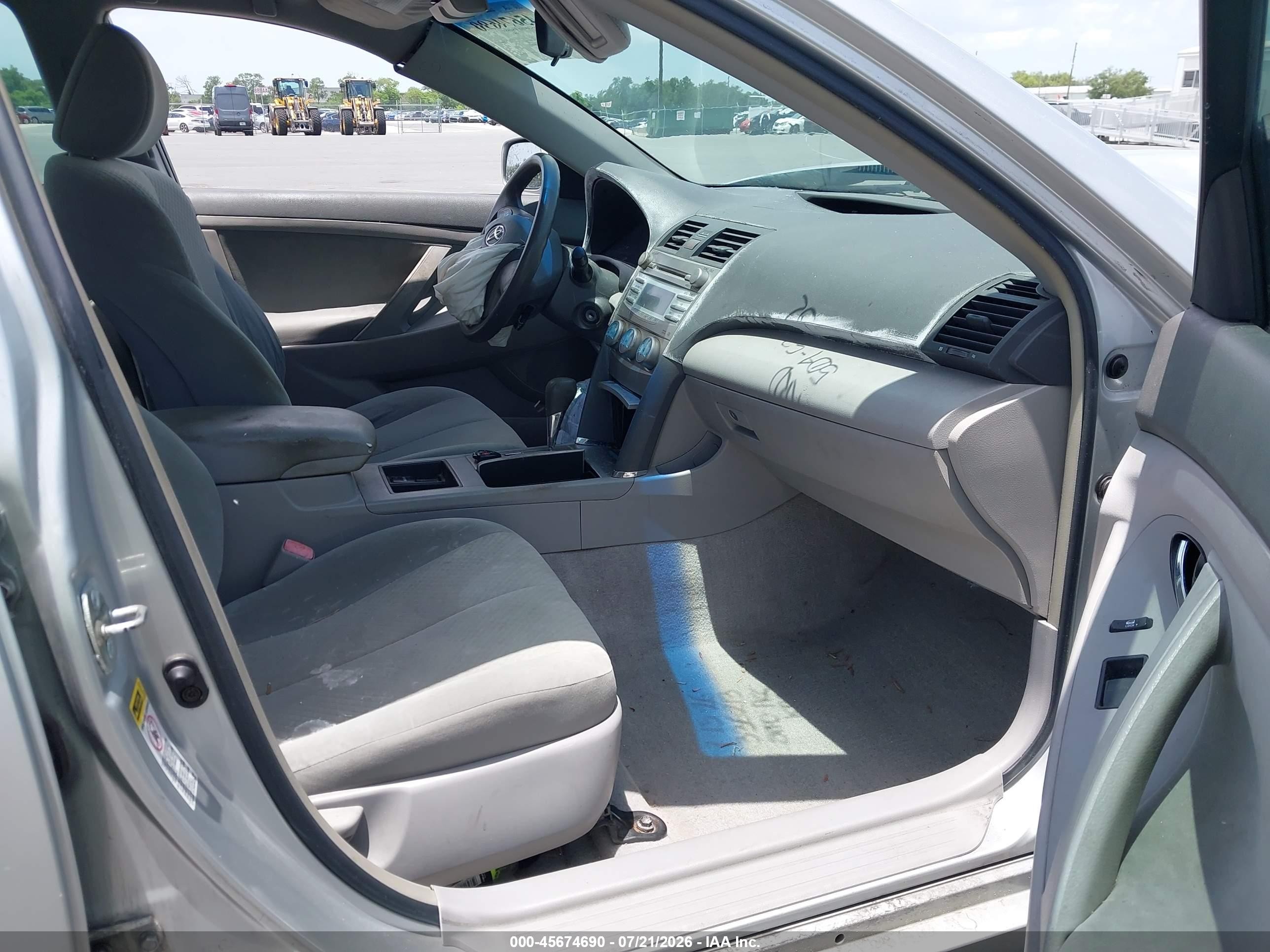 2007 Toyota Camry Le Silver vin: 4T1BE46K87U003270