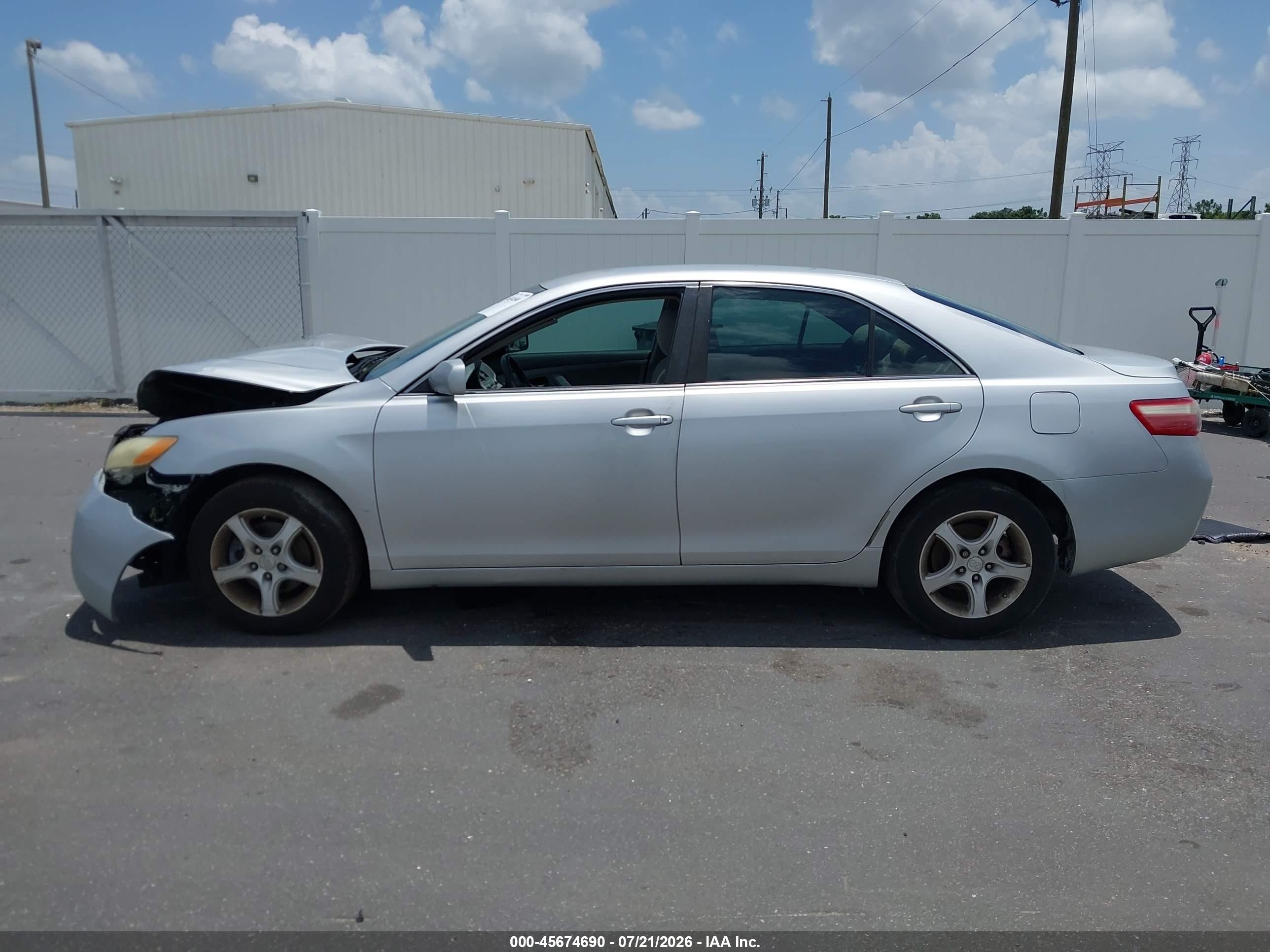 2007 Toyota Camry Le Silver vin: 4T1BE46K87U003270