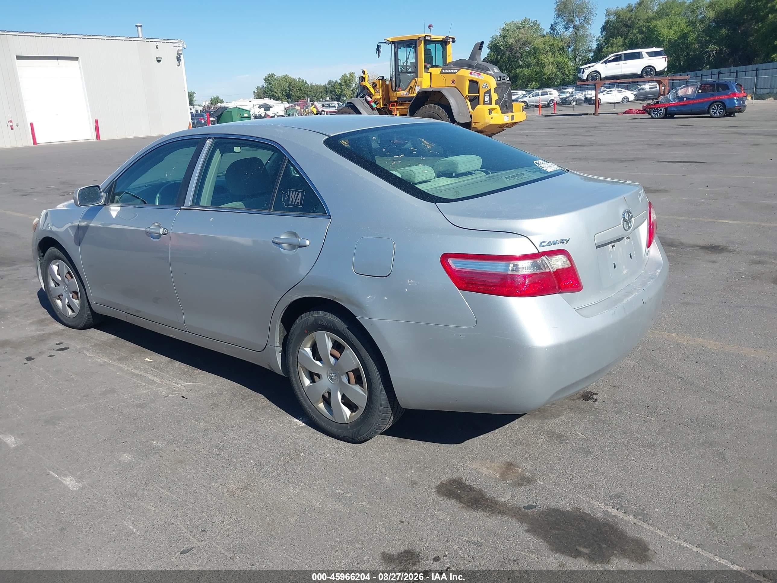 2007 Toyota Camry Le Silver vin: 4T1BE46K87U013460