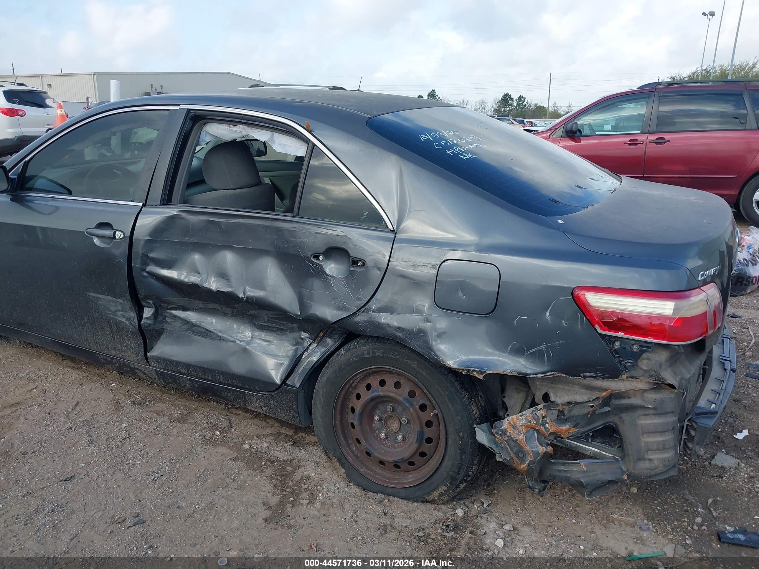 2007 Toyota Camry Le Серый vin: 4T1BE46K87U024684
