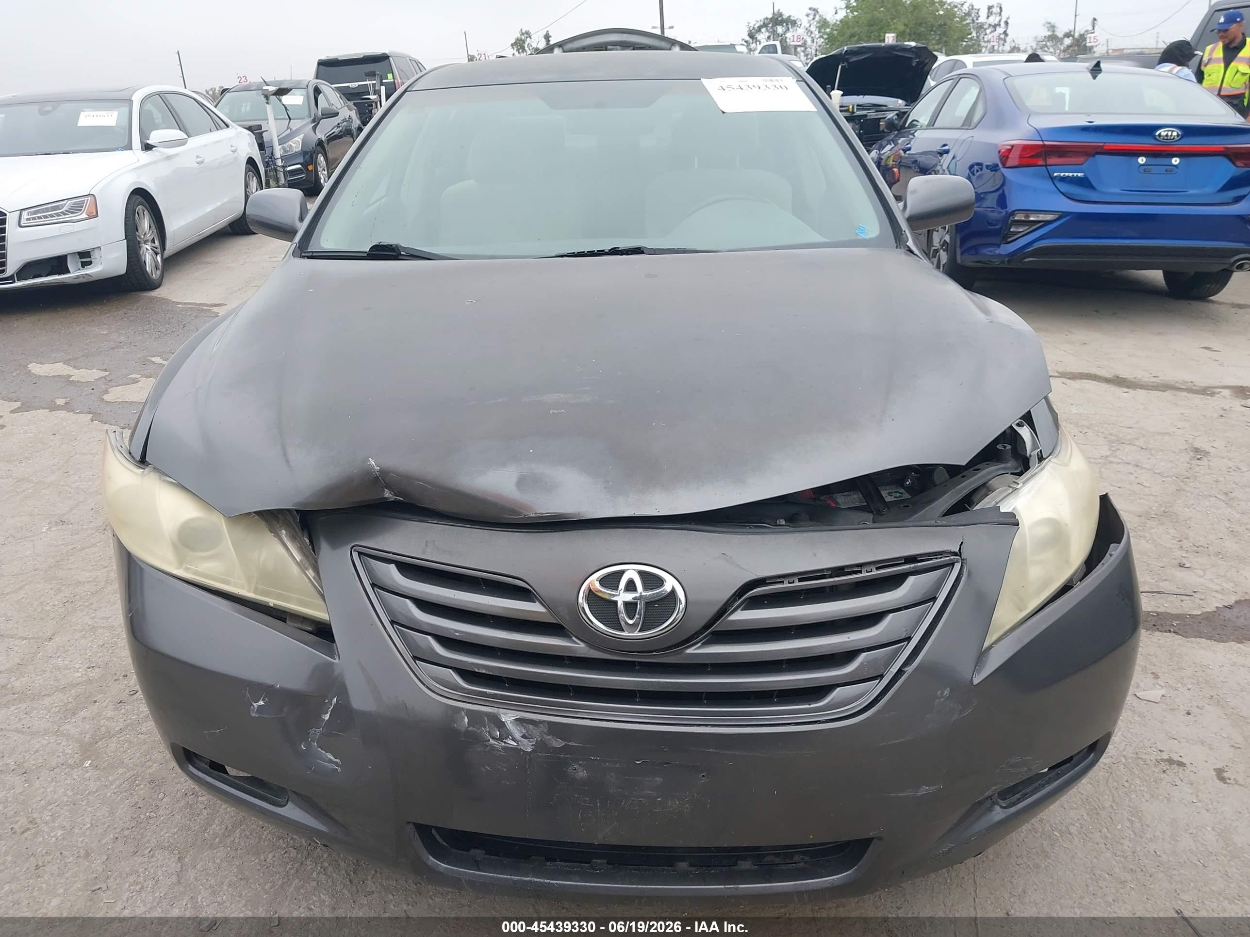 2007 Toyota Camry Le Gray vin: 4T1BE46K87U050282