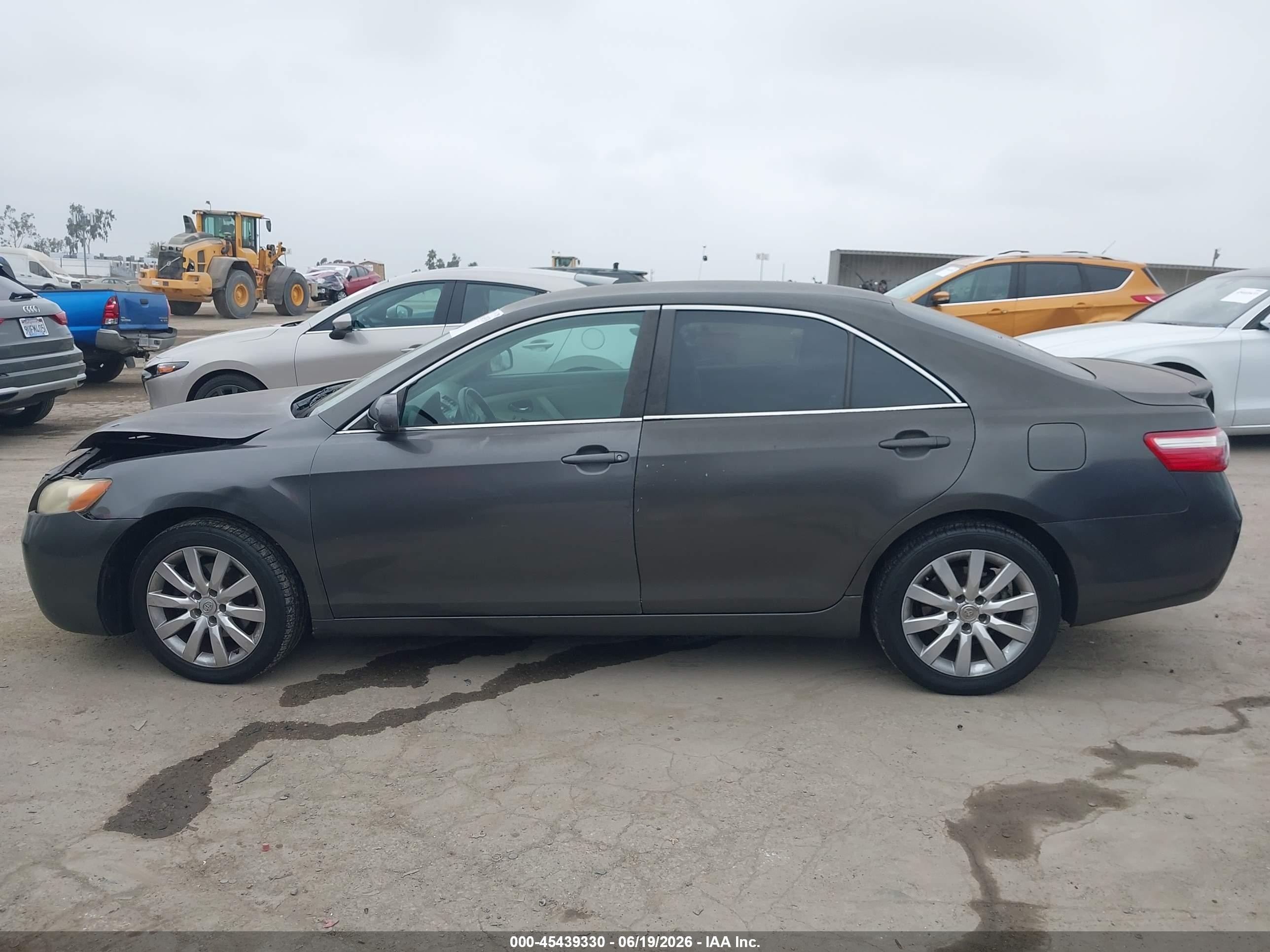 2007 Toyota Camry Le Gray vin: 4T1BE46K87U050282