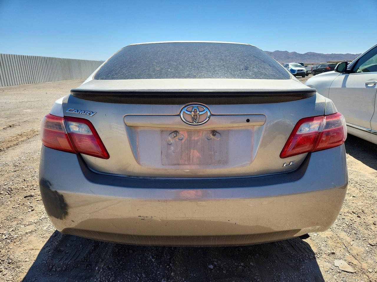 2007 Toyota Camry Le Gold vin: 4T1BE46K87U075182