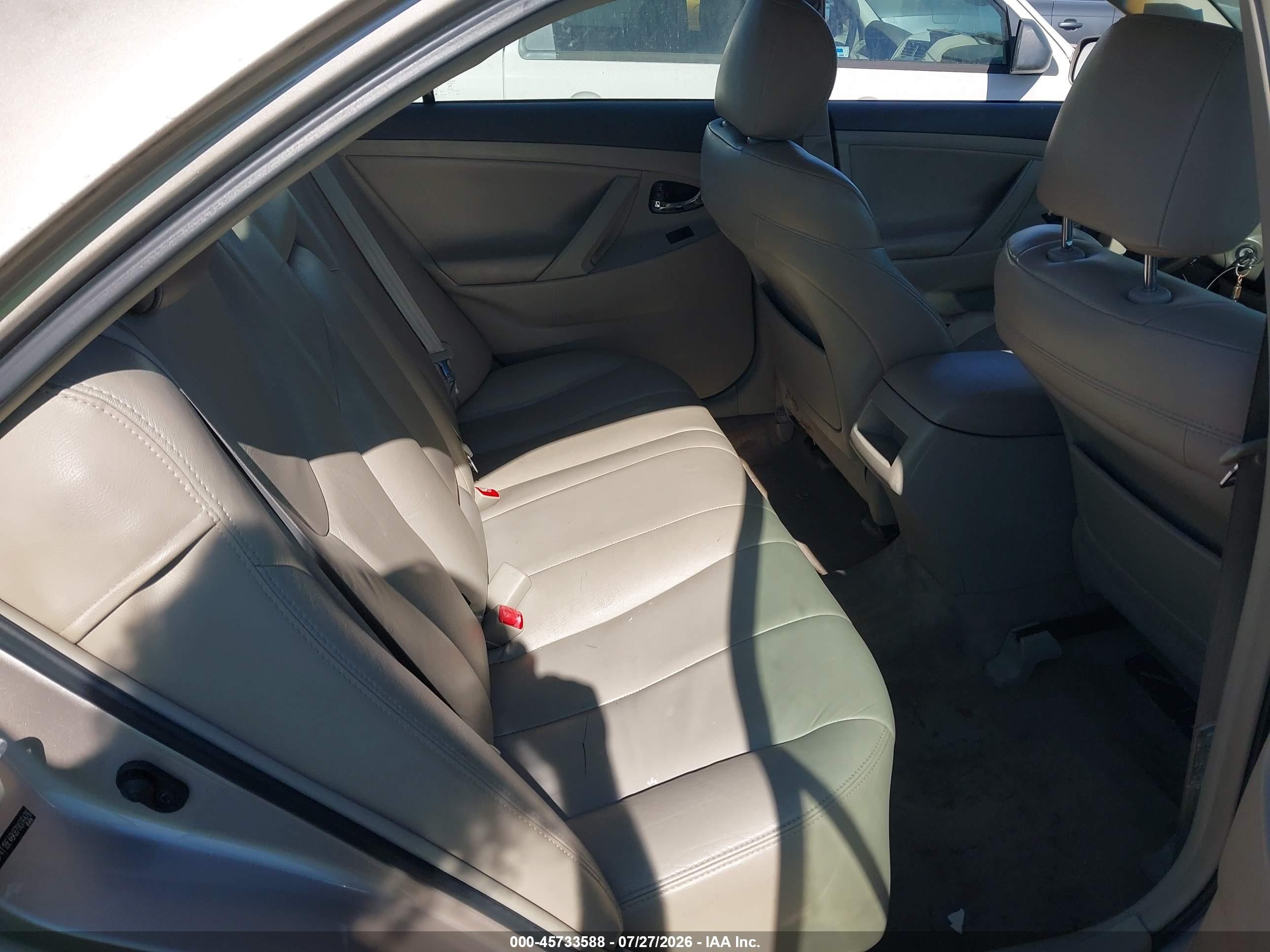2007 Toyota Camry Le Gold vin: 4T1BE46K87U076476