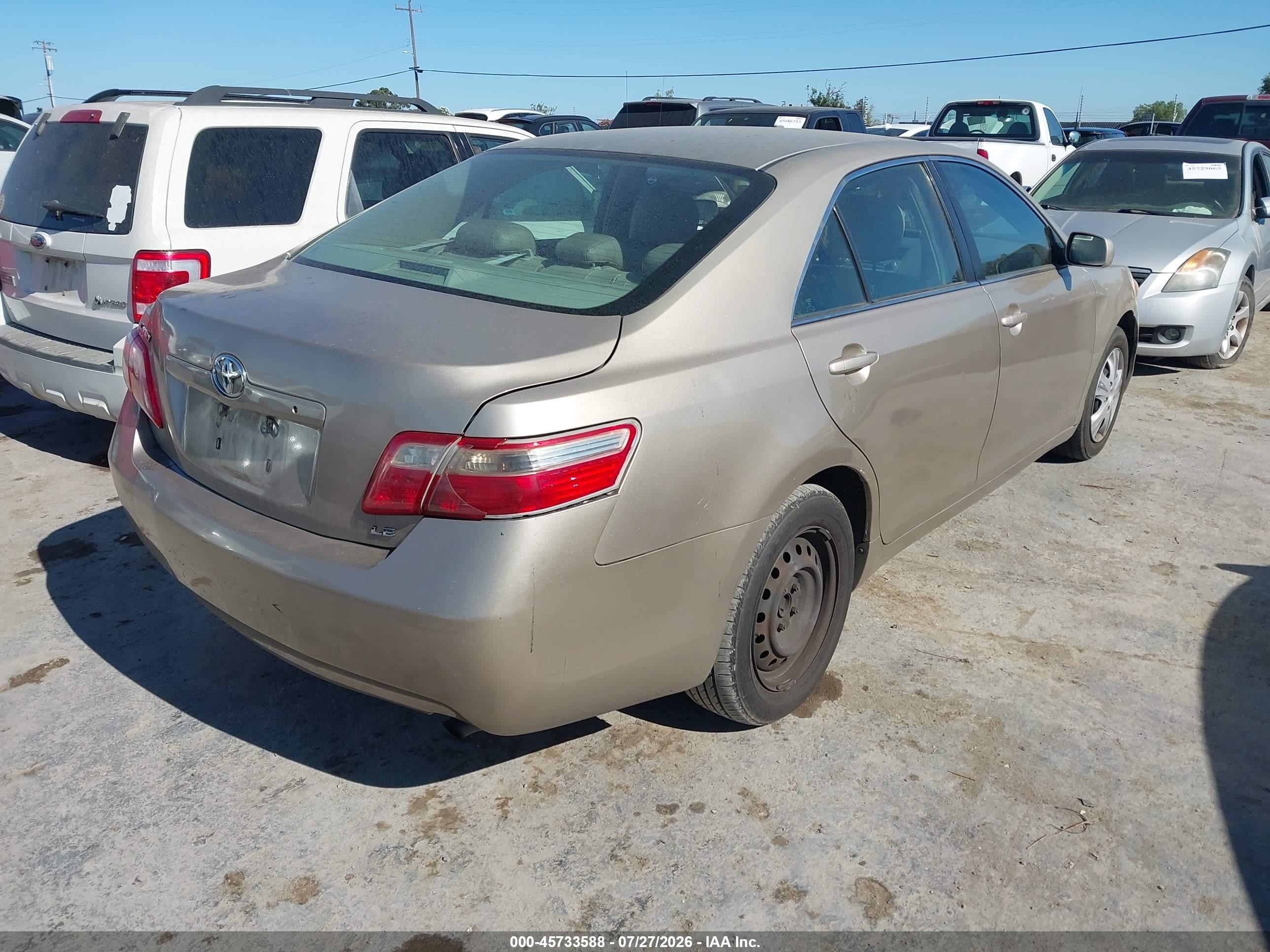 2007 Toyota Camry Le Gold vin: 4T1BE46K87U076476