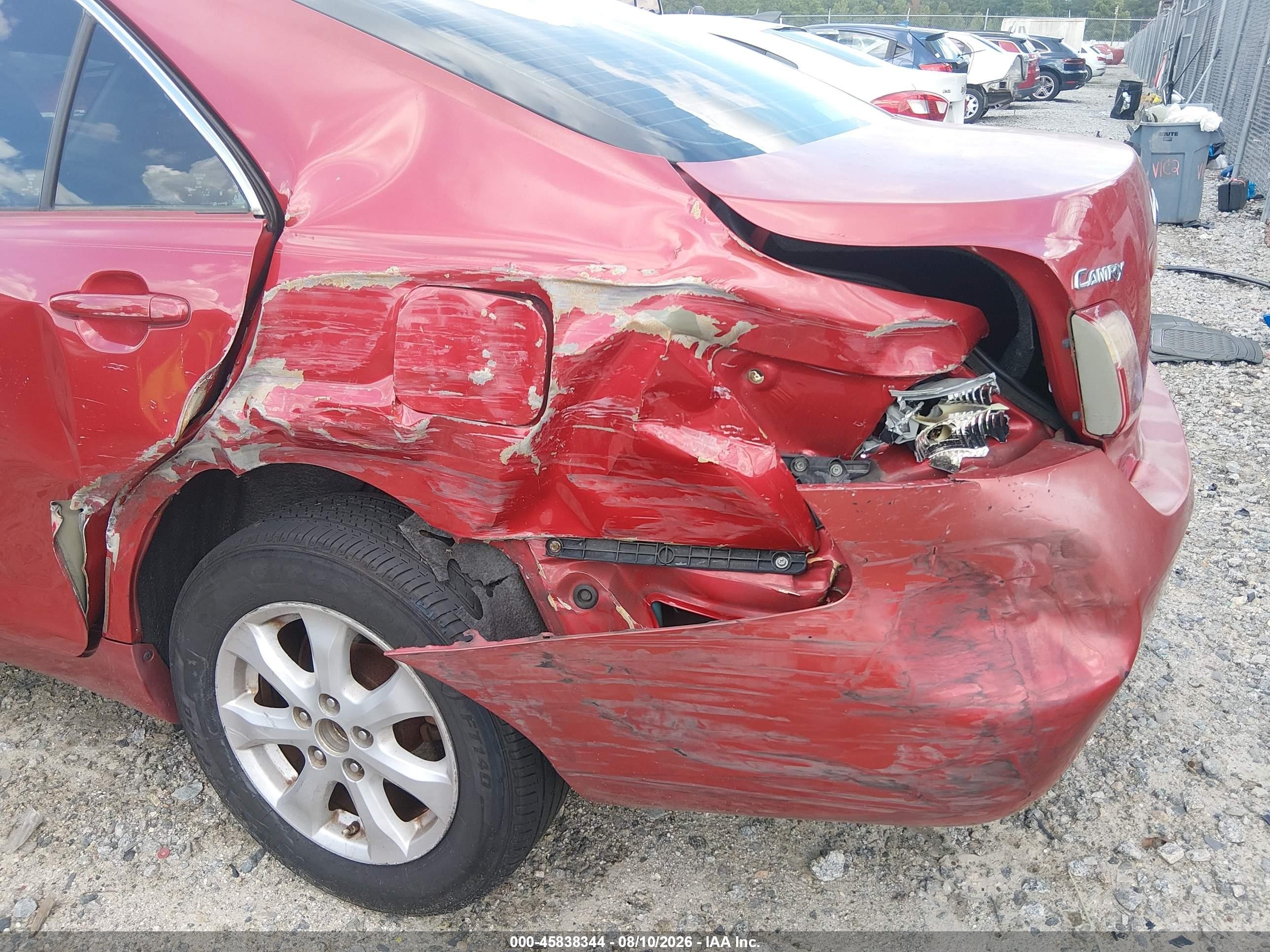 2007 Toyota Camry Le Red vin: 4T1BE46K87U094380