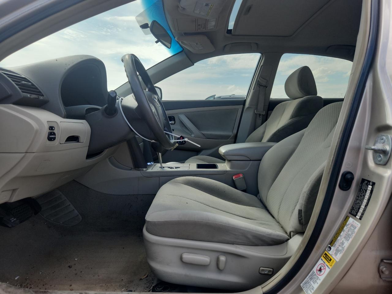 2007 Toyota Camry Le Золотой vin: 4T1BE46K87U104003