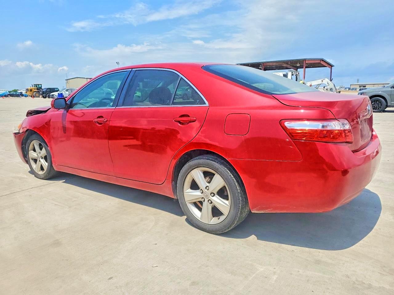 2007 Toyota Camry Le Red vin: 4T1BE46K87U129192