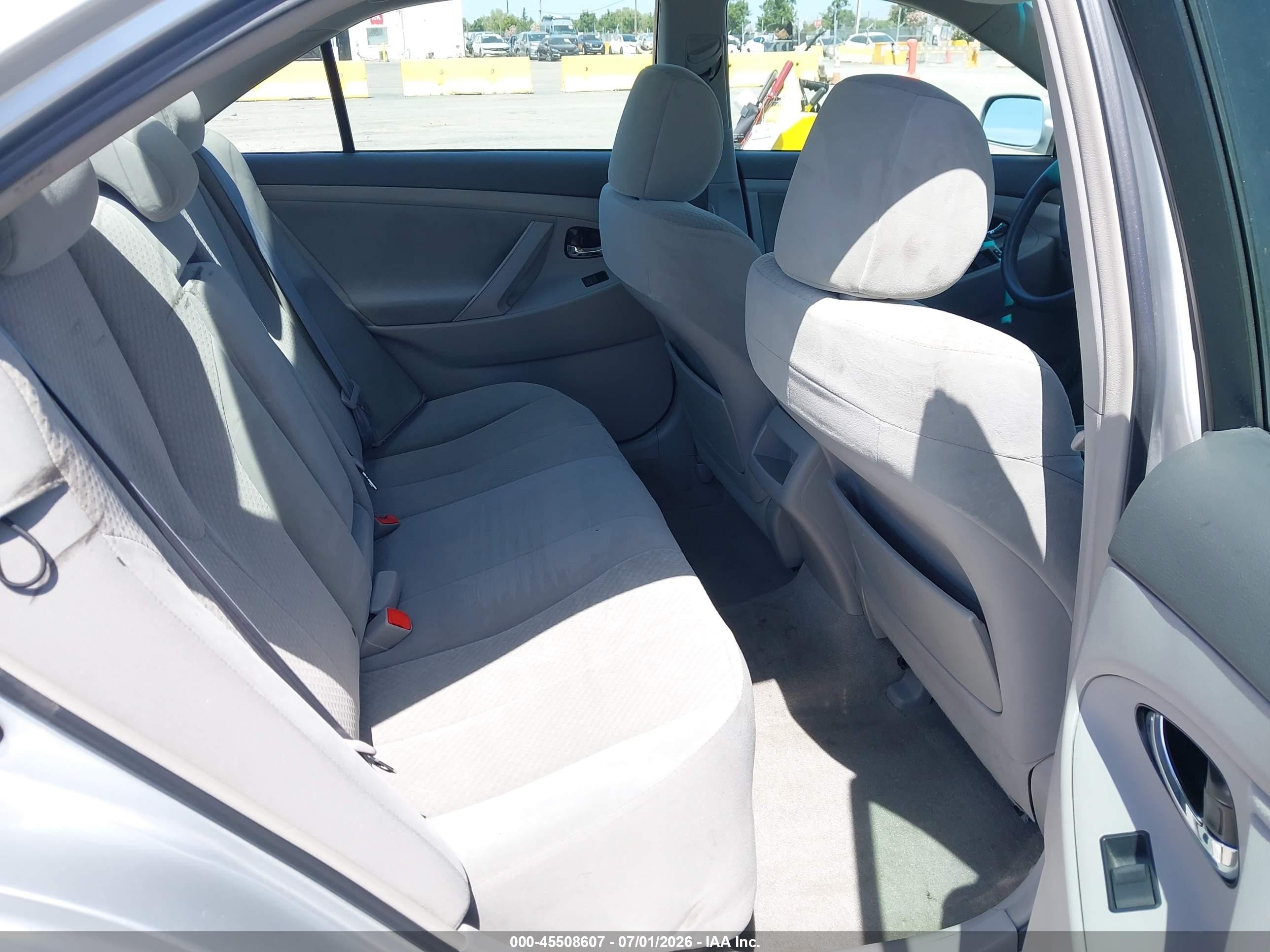 2007 Toyota Camry Ce Silver vin: 4T1BE46K87U135266