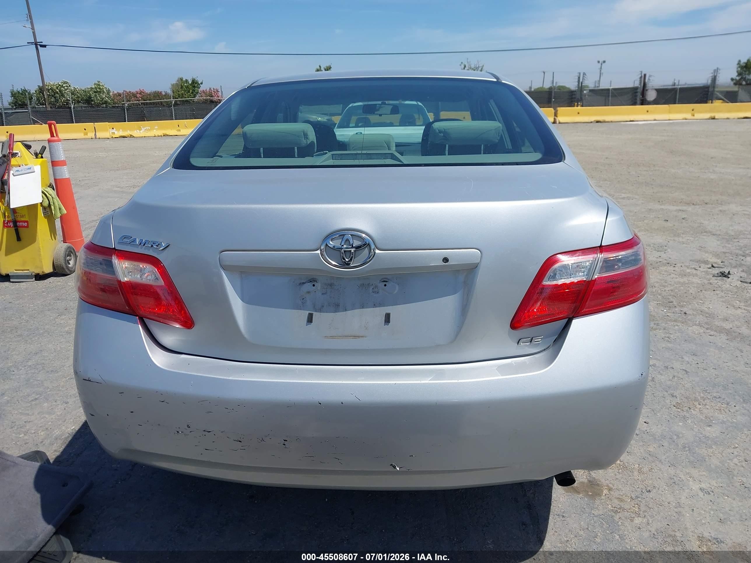 2007 Toyota Camry Ce Silver vin: 4T1BE46K87U135266