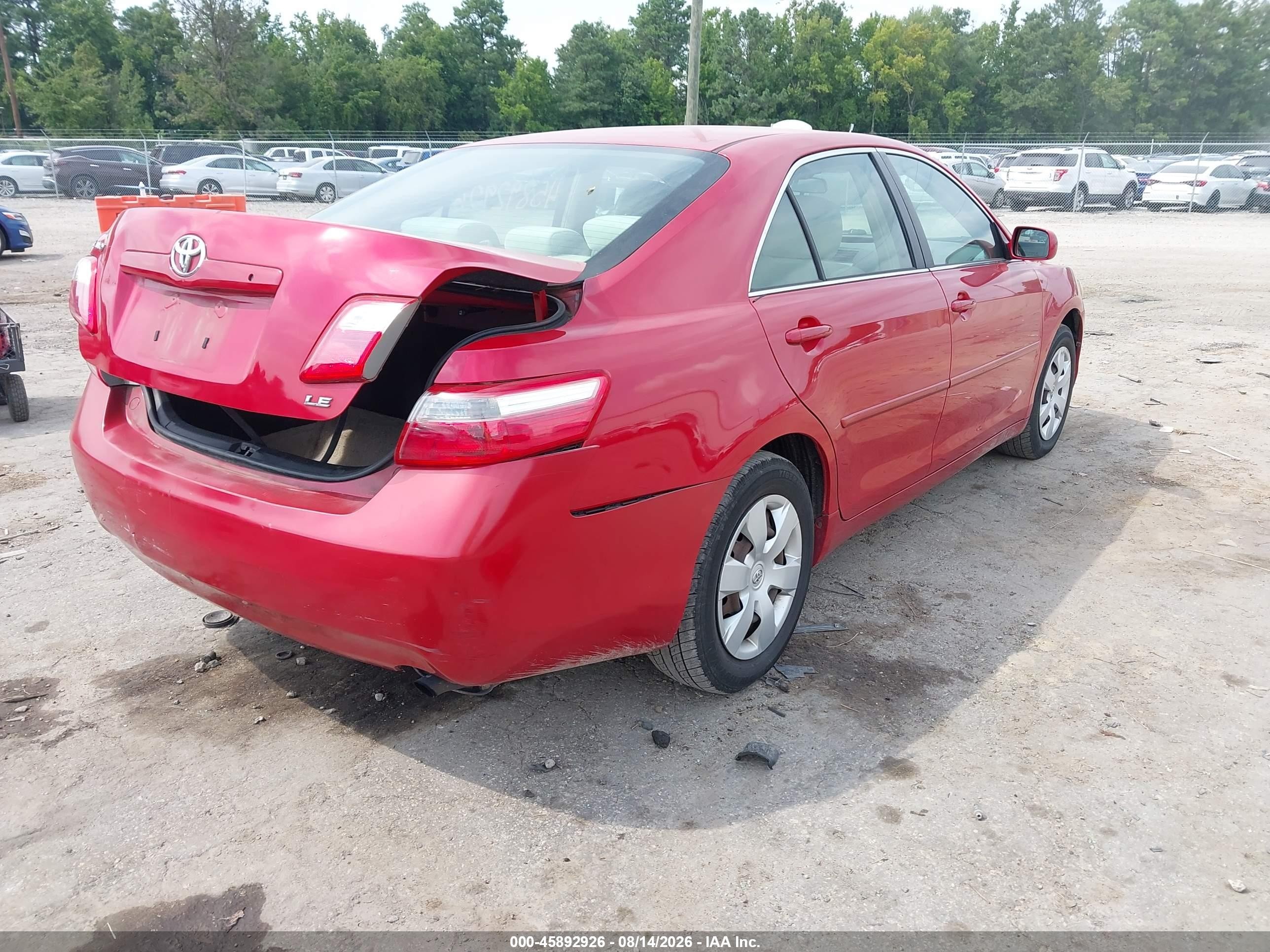 2007 Toyota Camry Le Red vin: 4T1BE46K87U178585