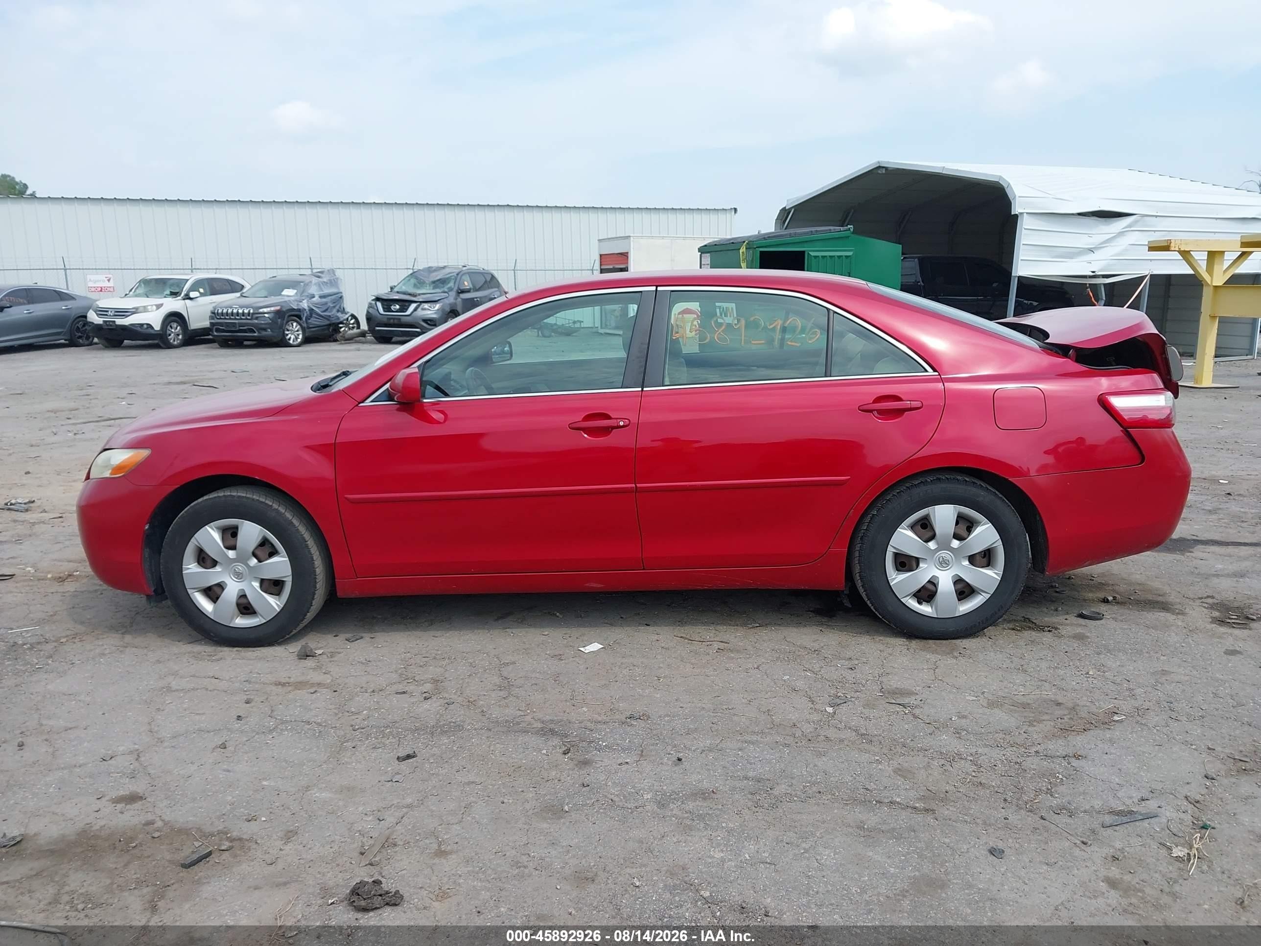 2007 Toyota Camry Le Red vin: 4T1BE46K87U178585