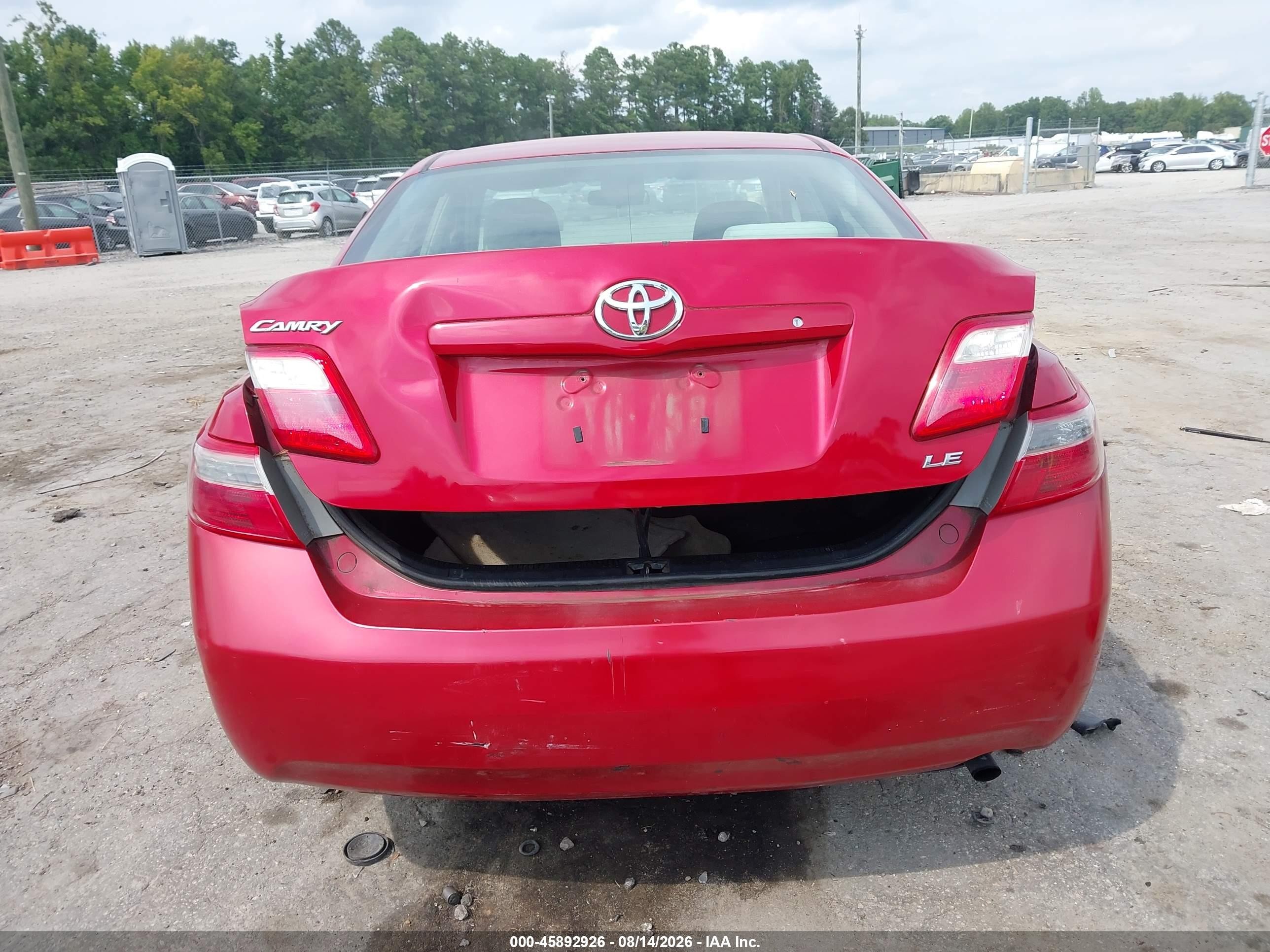 2007 Toyota Camry Le Red vin: 4T1BE46K87U178585