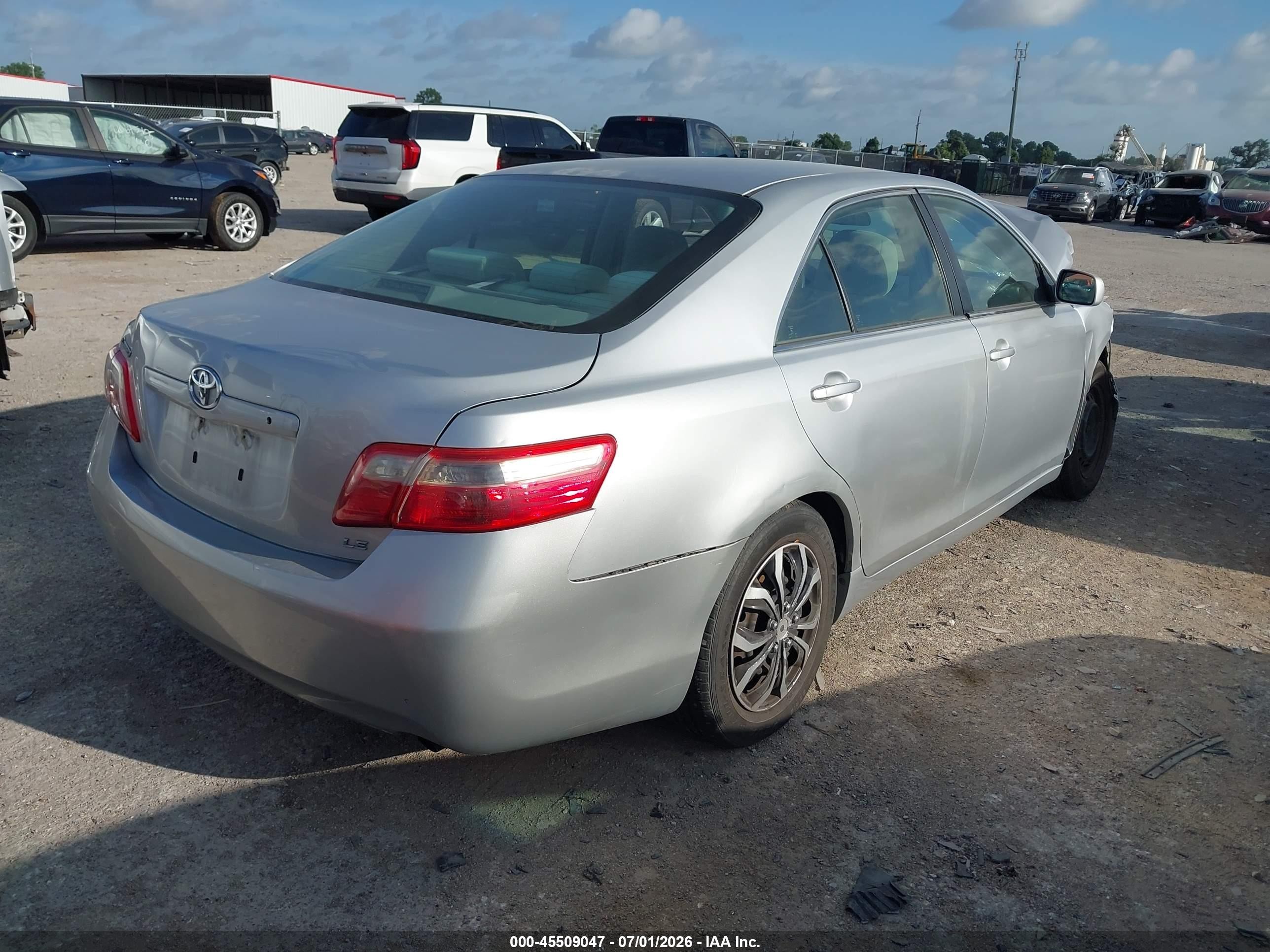 2007 Toyota Camry Le Silver vin: 4T1BE46K87U183494