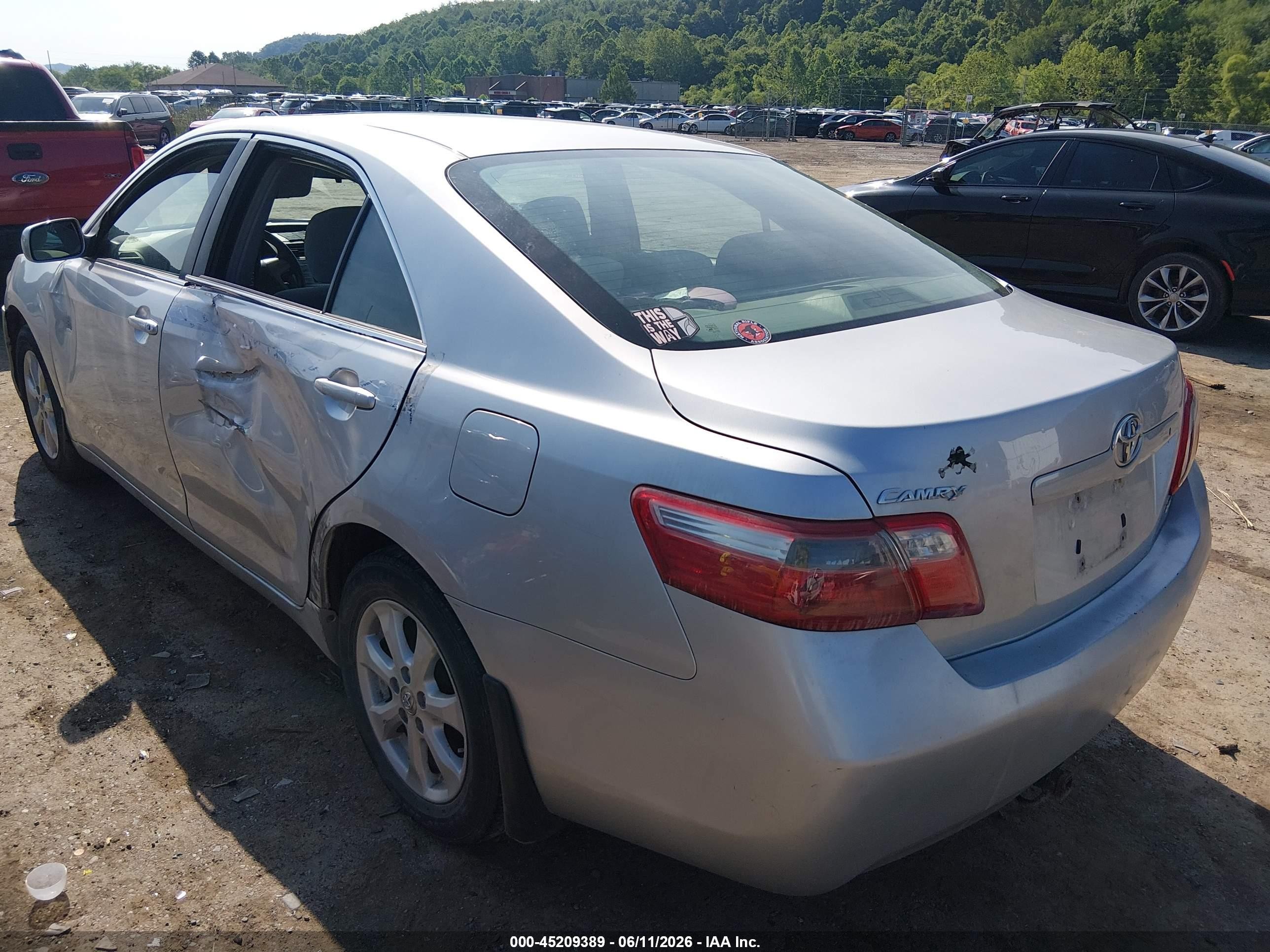 2007 Toyota Camry Le Silver vin: 4T1BE46K87U183625
