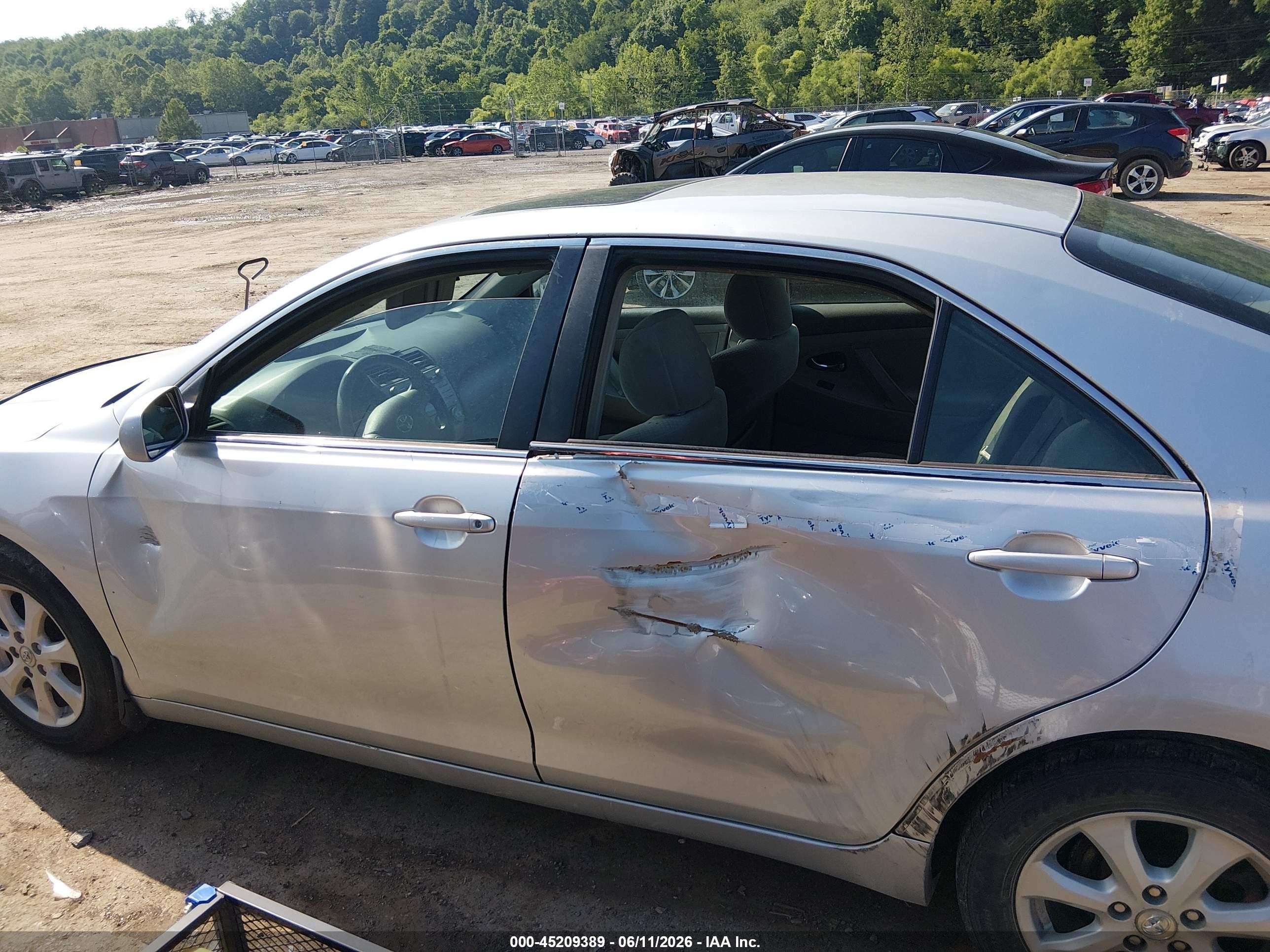 2007 Toyota Camry Le Silver vin: 4T1BE46K87U183625